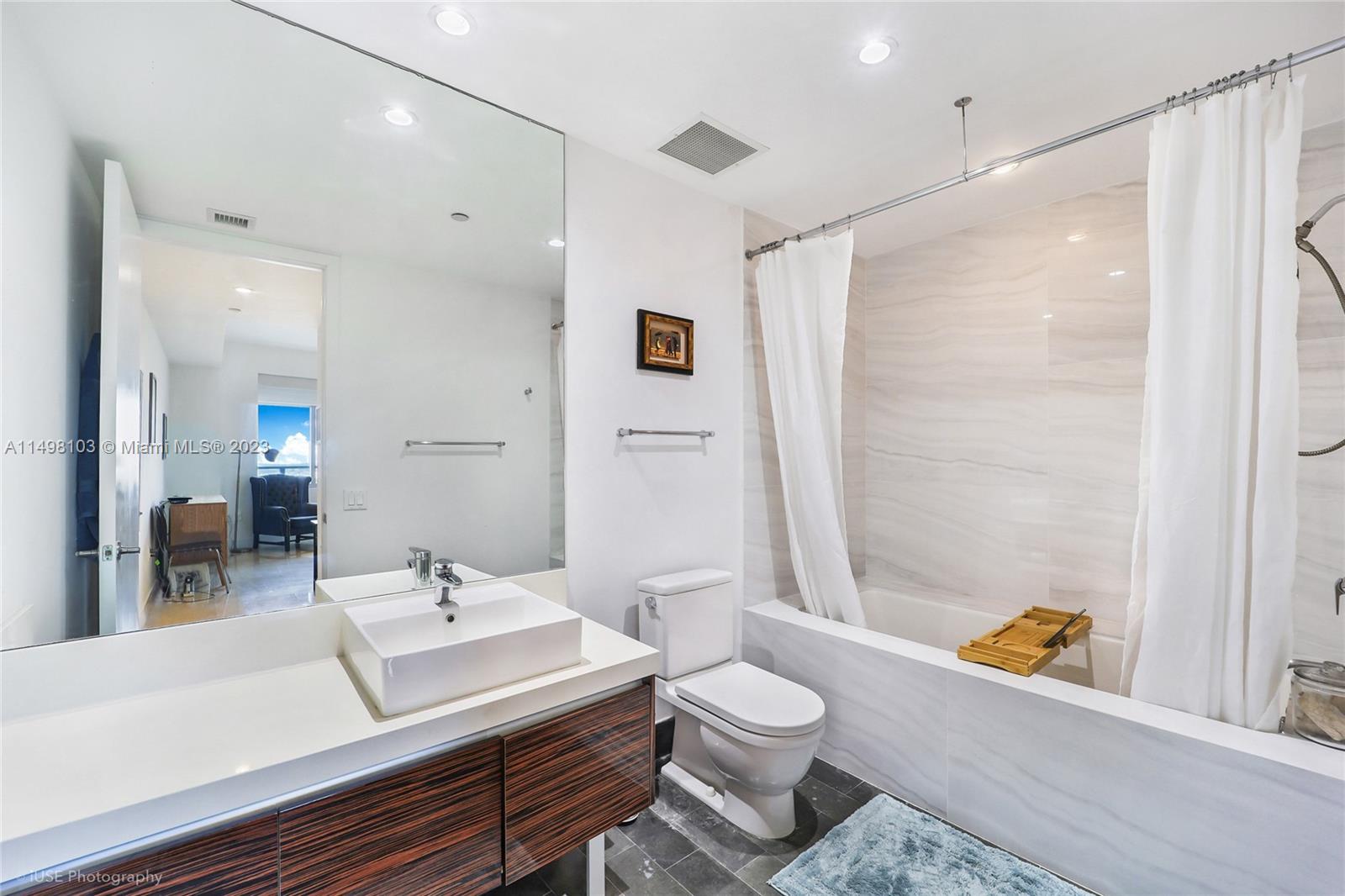 1100 Biscayne Blvd 3103, Miami, Florida 33132, 2 Bedrooms Bedrooms, ,2 BathroomsBathrooms,Residential,For Sale,1100 Biscayne Blvd 3103,A11498103