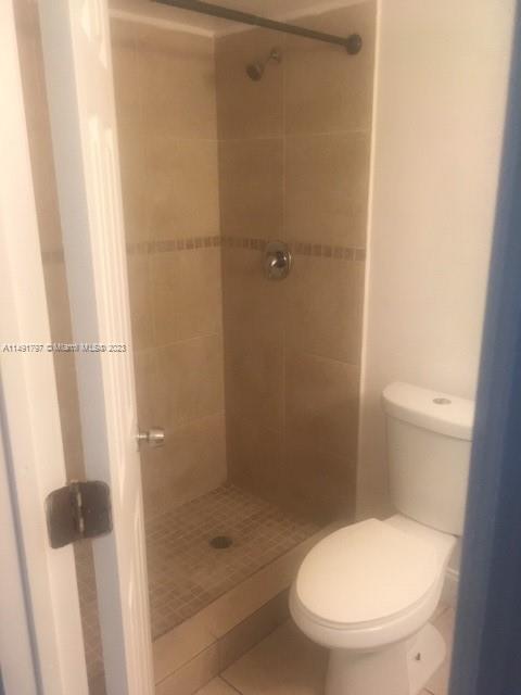 8450 Lagos De Campo 107, Tamarac, Florida 33321, 2 Bedrooms Bedrooms, ,2 BathroomsBathrooms,Residential,For Sale,8450 Lagos De Campo 107,A11491797