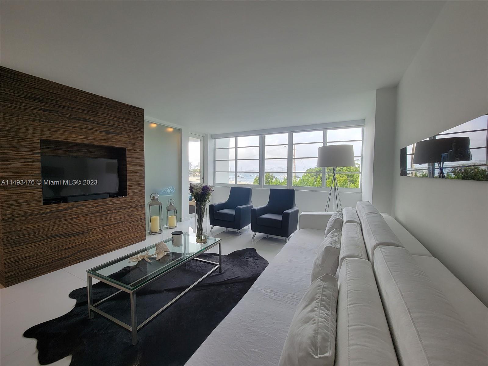 1670 Lincoln Ct 3B, Miami Beach, Florida 33139, 1 Bedroom Bedrooms, ,1 BathroomBathrooms,Residential,For Sale,1670 Lincoln Ct 3B,A11493476