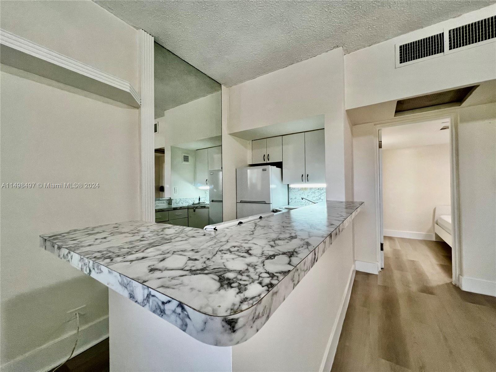 26 Diplomat Pkwy 2345, Hallandale Beach, Florida 33009, 1 Bedroom Bedrooms, ,1 BathroomBathrooms,Residential,For Sale,26 Diplomat Pkwy 2345,A11498497