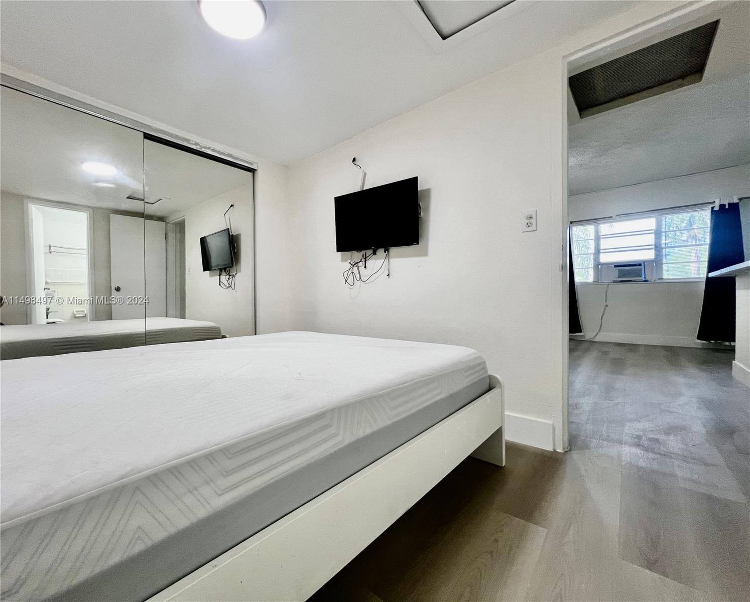 26 Diplomat Pkwy 2345, Hallandale Beach, Florida 33009, 1 Bedroom Bedrooms, ,1 BathroomBathrooms,Residential,For Sale,26 Diplomat Pkwy 2345,A11498497