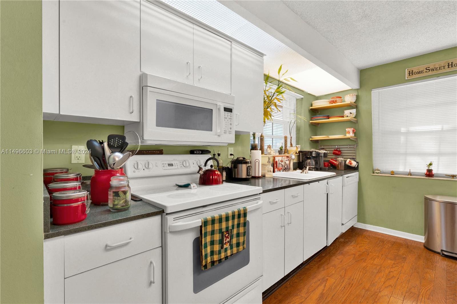 2009 SE 27th Dr 101-5B, Homestead, Florida 33035, 2 Bedrooms Bedrooms, ,2 BathroomsBathrooms,Residential,For Sale,2009 SE 27th Dr 101-5B,A11496603