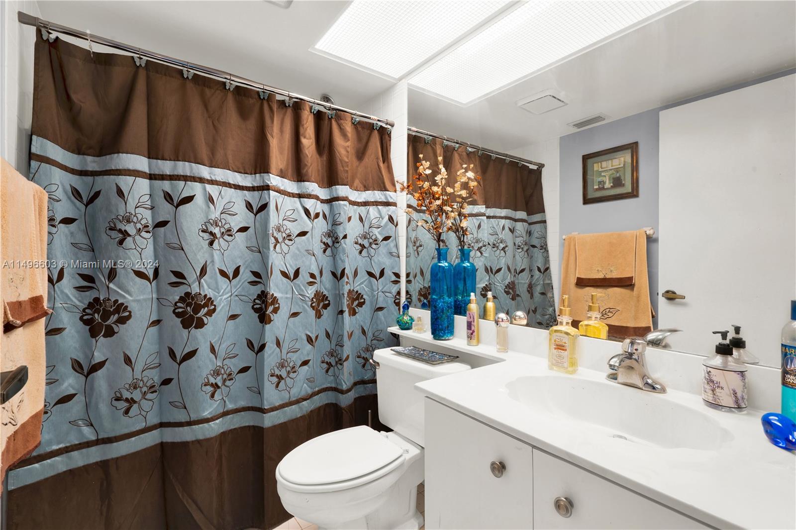 2009 SE 27th Dr 101-5B, Homestead, Florida 33035, 2 Bedrooms Bedrooms, ,2 BathroomsBathrooms,Residential,For Sale,2009 SE 27th Dr 101-5B,A11496603