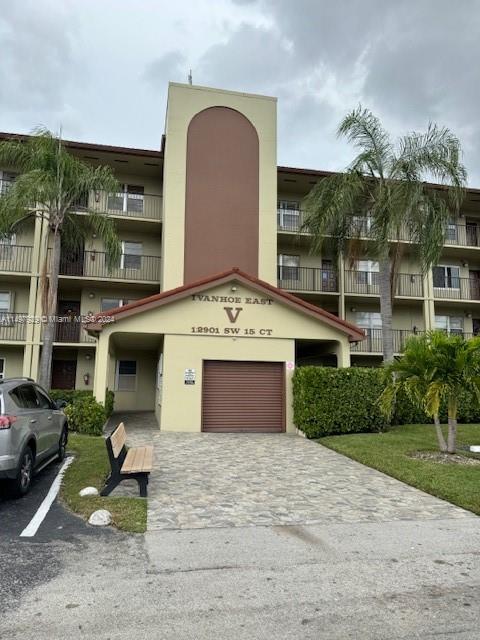 12901 15th Ct, Pembroke Pines, FL, 33027 United States, 2 Bedrooms Bedrooms, ,2 BathroomsBathrooms,Residential,For Sale,15th Ct,A11497929