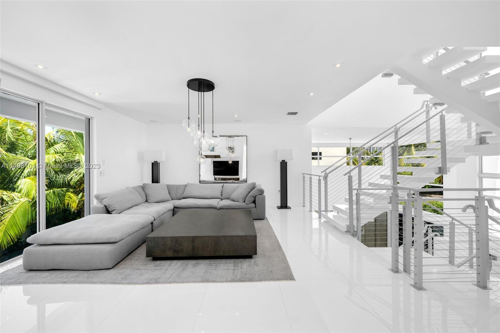 261 189th St, Sunny Isles Beach, Florida 33160, 4 Bedrooms Bedrooms, ,3 BathroomsBathrooms,Residential,For Sale,261 189th St,A11498101