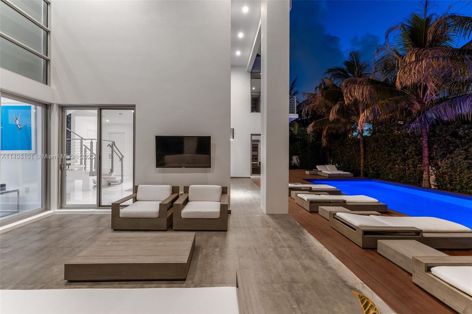261 189th St, Sunny Isles Beach, Florida 33160, 4 Bedrooms Bedrooms, ,3 BathroomsBathrooms,Residential,For Sale,261 189th St,A11498101
