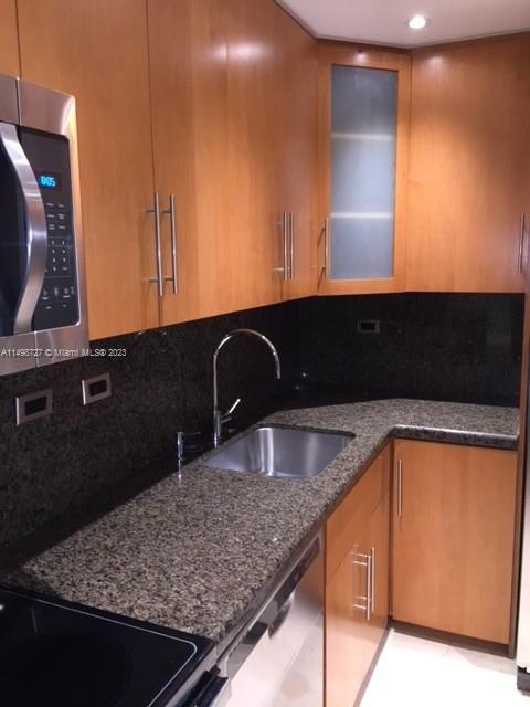 20225 NE 34th Ct 812, Aventura, Florida 33180, 2 Bedrooms Bedrooms, ,2 BathroomsBathrooms,Residentiallease,For Rent,20225 NE 34th Ct 812,A11498727