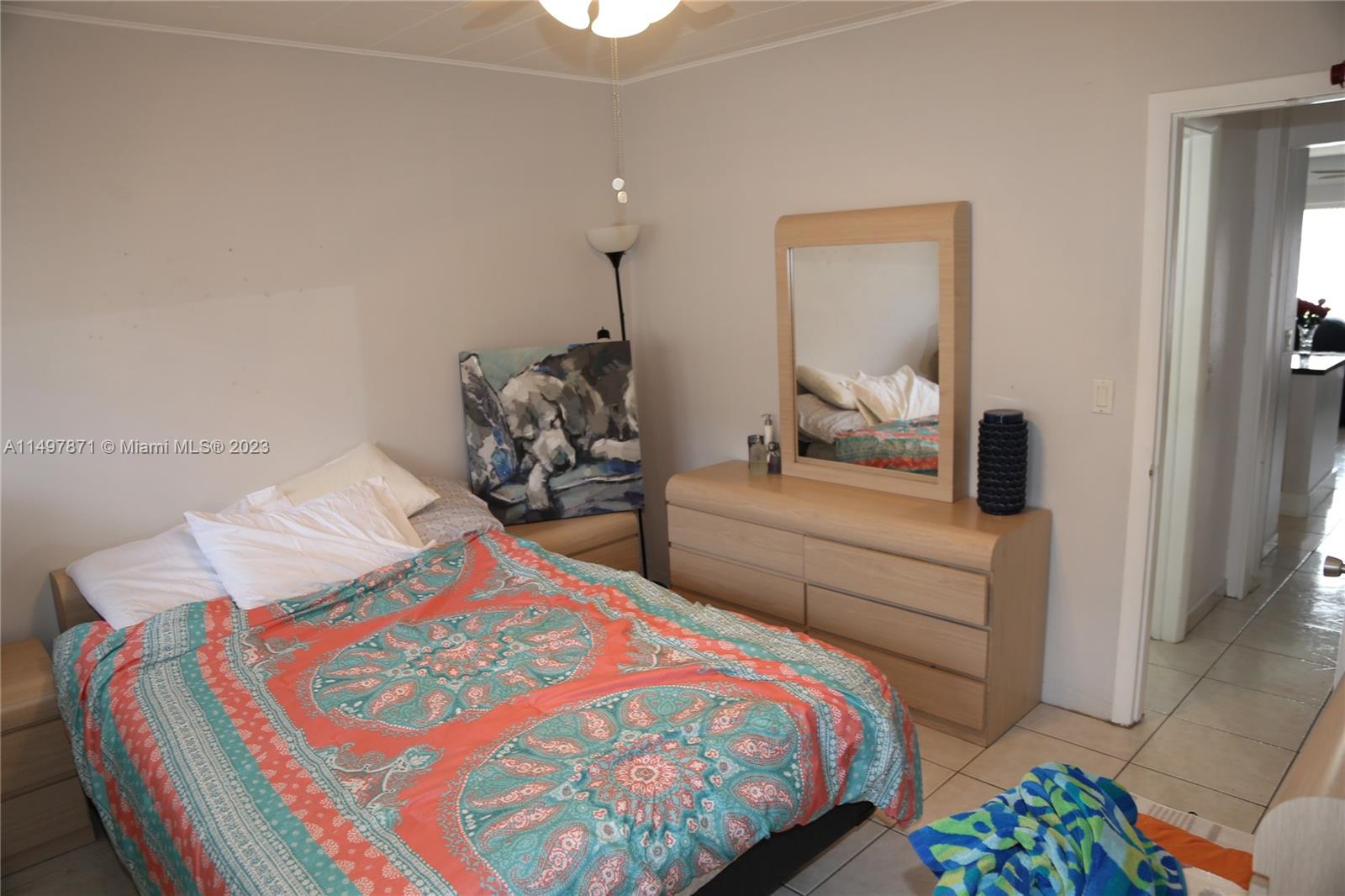 815 SW 10th Ter 4V, Hallandale Beach, Florida 33009, 1 Bedroom Bedrooms, ,1 BathroomBathrooms,Residential,For Sale,815 SW 10th Ter 4V,A11497871