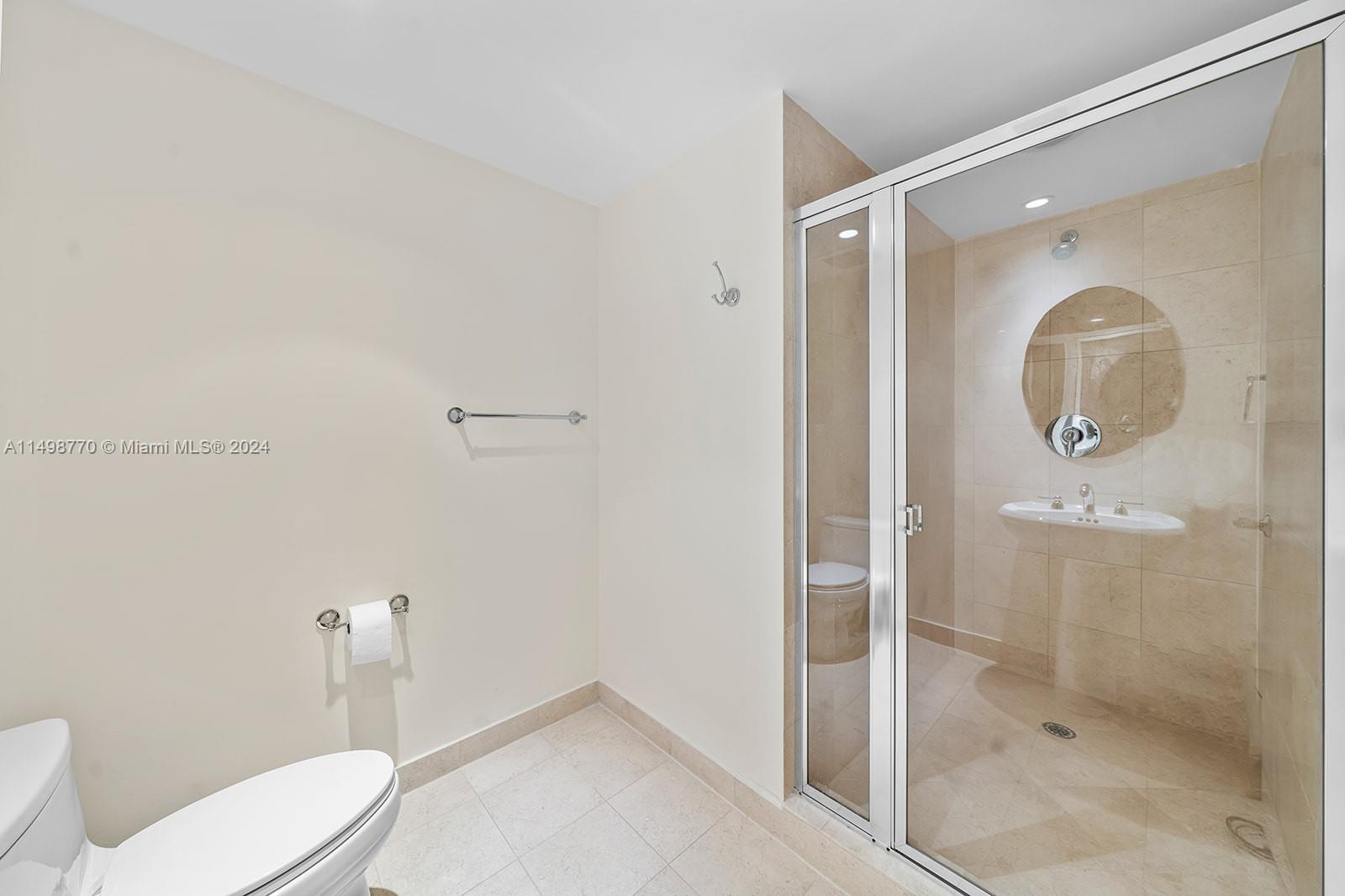 1830 S Ocean Dr UP-5004, Hallandale Beach, Florida 33009, 3 Bedrooms Bedrooms, ,3 BathroomsBathrooms,Residentiallease,For Rent,1830 S Ocean Dr UP-5004,A11498770