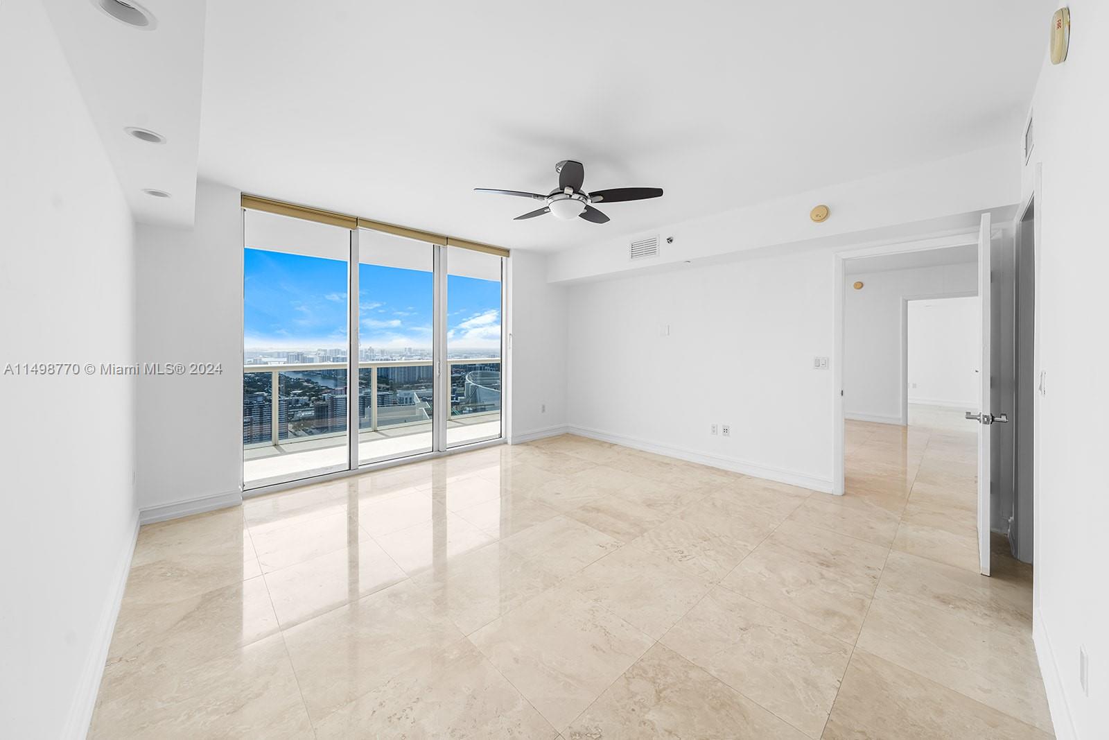 1830 S Ocean Dr UP-5004, Hallandale Beach, Florida 33009, 3 Bedrooms Bedrooms, ,3 BathroomsBathrooms,Residentiallease,For Rent,1830 S Ocean Dr UP-5004,A11498770