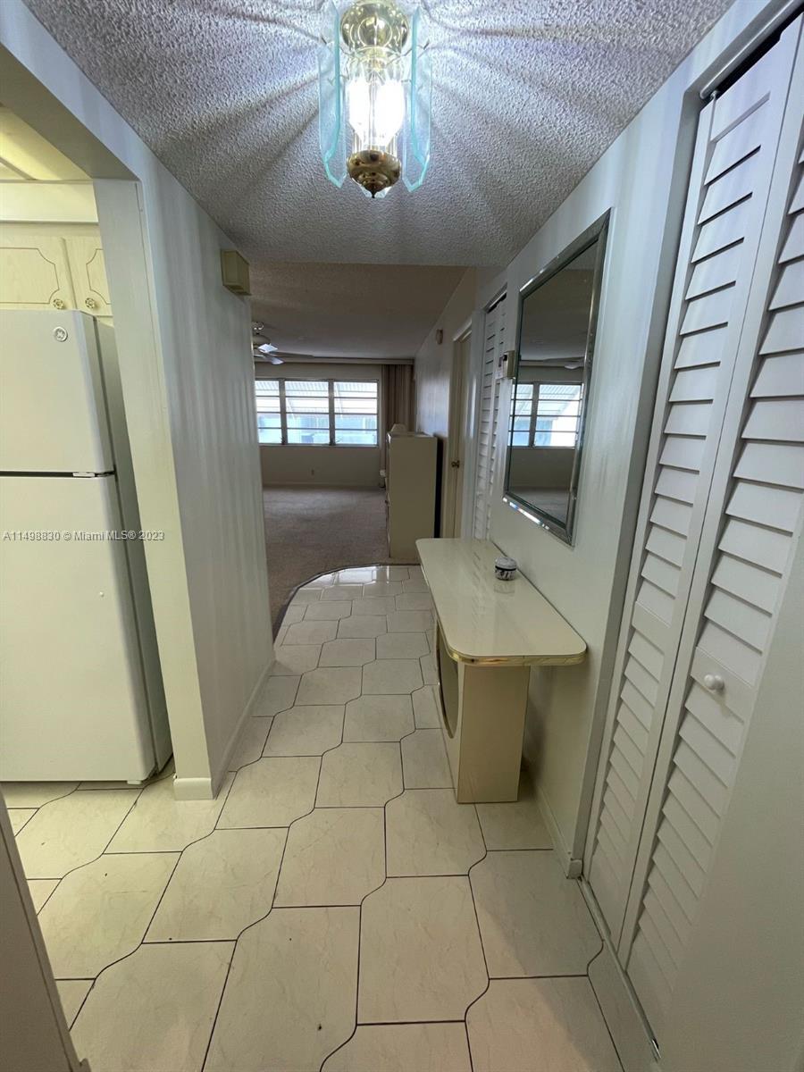 410 SE 2nd St 206, Hallandale Beach, Florida 33009, 1 Bedroom Bedrooms, ,1 BathroomBathrooms,Residential,For Sale,410 SE 2nd St 206,A11498830