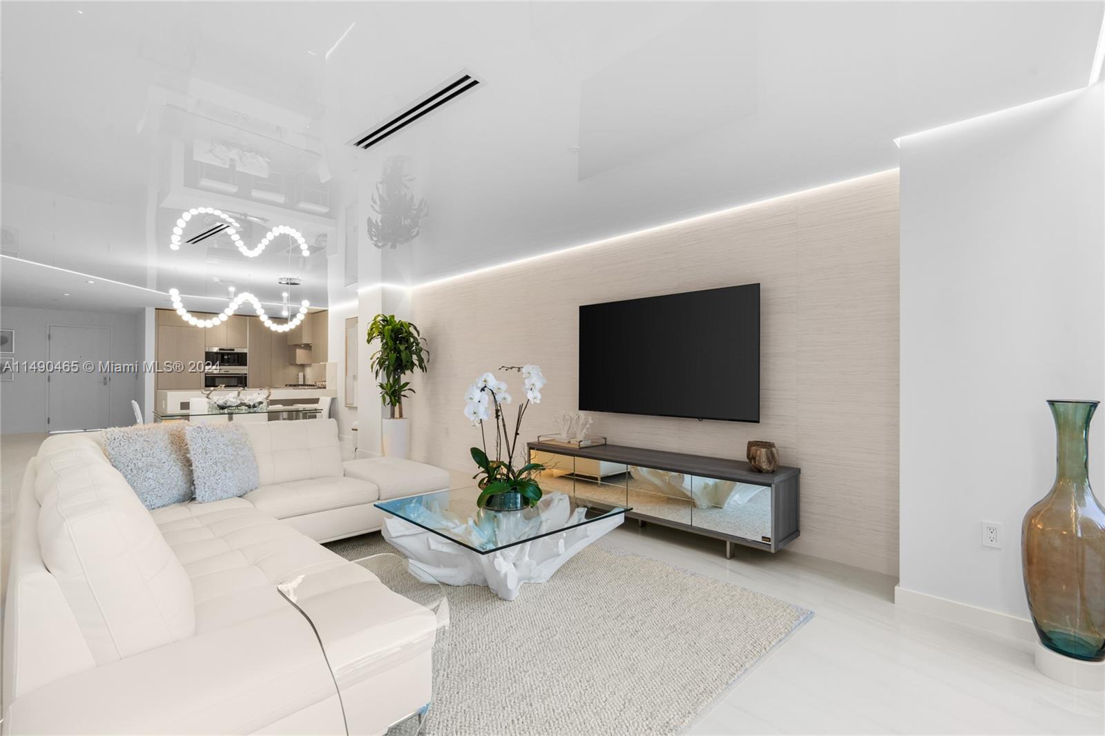 2200 N Ocean Blvd N201, Fort Lauderdale, Florida 33305, 2 Bedrooms Bedrooms, ,2 BathroomsBathrooms,Residential,For Sale,2200 N Ocean Blvd N201,A11490465