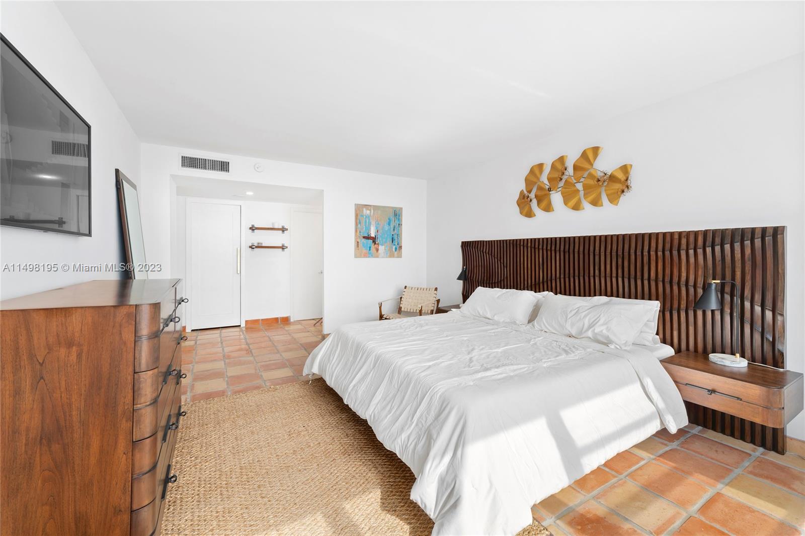 11111 Biscayne Blvd 905, Miami, Florida 33181, 2 Bedrooms Bedrooms, ,2 BathroomsBathrooms,Residential,For Sale,11111 Biscayne Blvd 905,A11498195