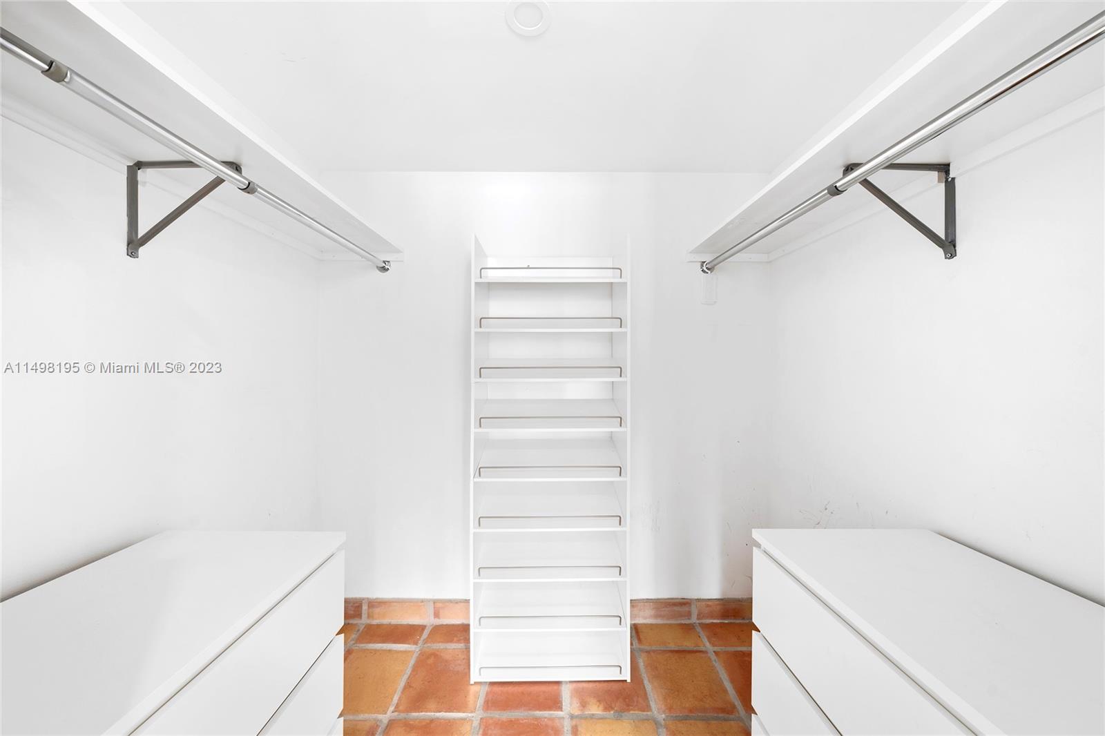 11111 Biscayne Blvd 905, Miami, Florida 33181, 2 Bedrooms Bedrooms, ,2 BathroomsBathrooms,Residential,For Sale,11111 Biscayne Blvd 905,A11498195