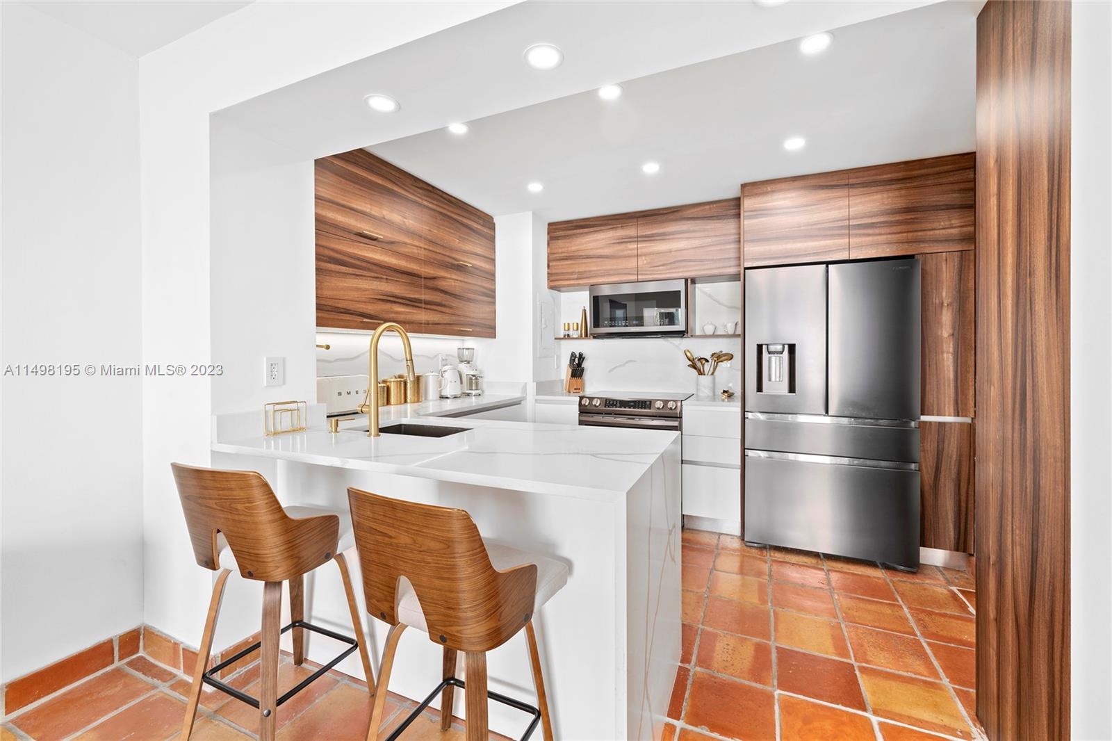 11111 Biscayne Blvd 905, Miami, Florida 33181, 2 Bedrooms Bedrooms, ,2 BathroomsBathrooms,Residential,For Sale,11111 Biscayne Blvd 905,A11498195