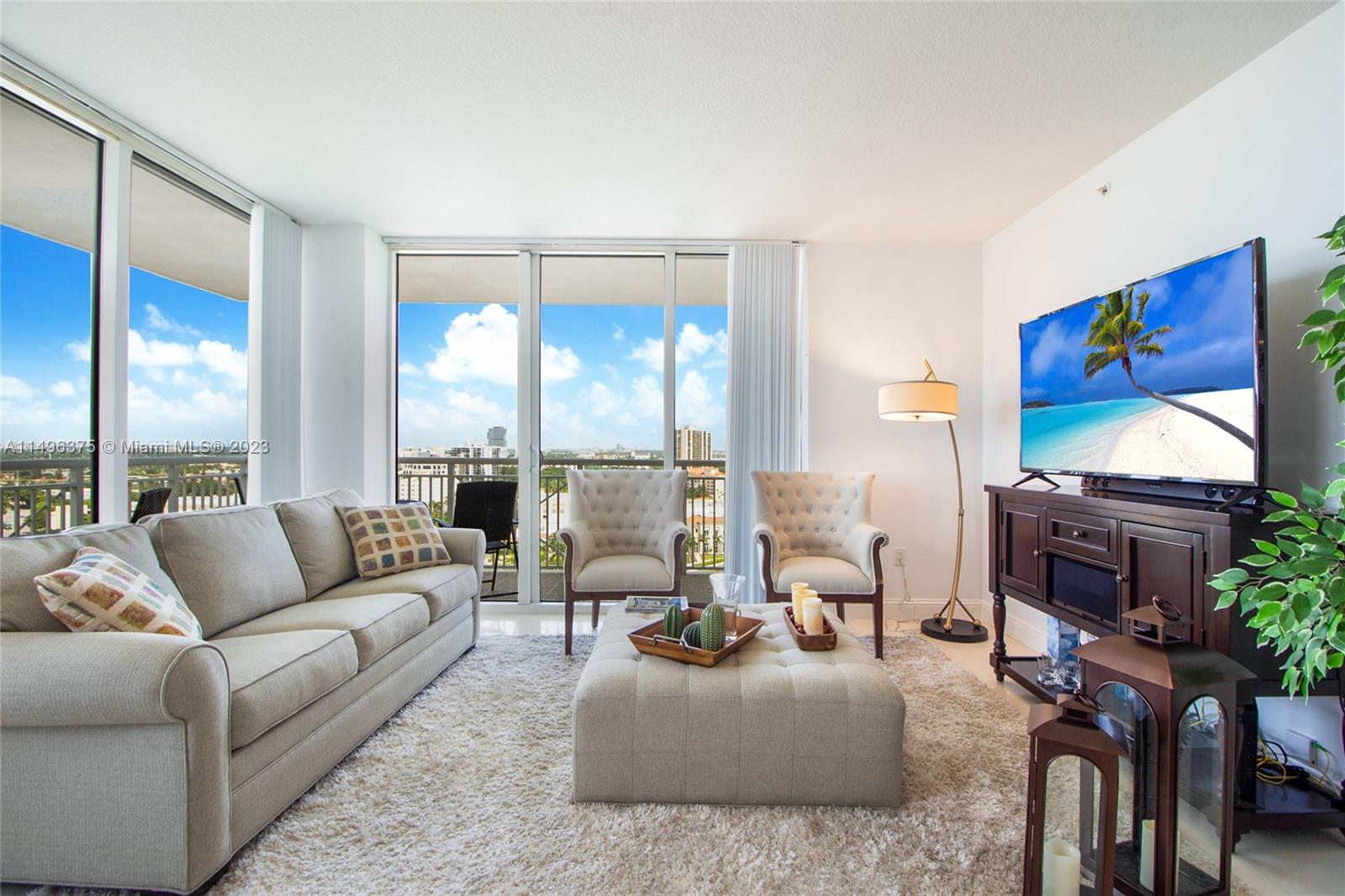 19501 W Country Club Dr 1813, Aventura, Florida 33180, 2 Bedrooms Bedrooms, ,2 BathroomsBathrooms,Residentiallease,For Rent,19501 W Country Club Dr 1813,A11496375