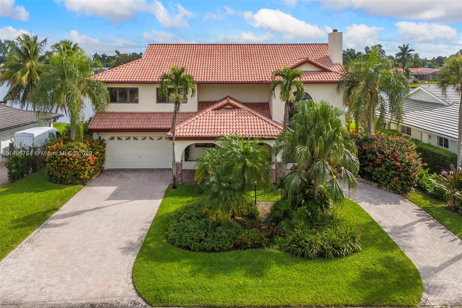 19441 W Saint Andrews Dr, Hialeah, Florida 33015, 4 Bedrooms Bedrooms, ,3 BathroomsBathrooms,Residential,For Sale,19441 W Saint Andrews Dr,A11495764