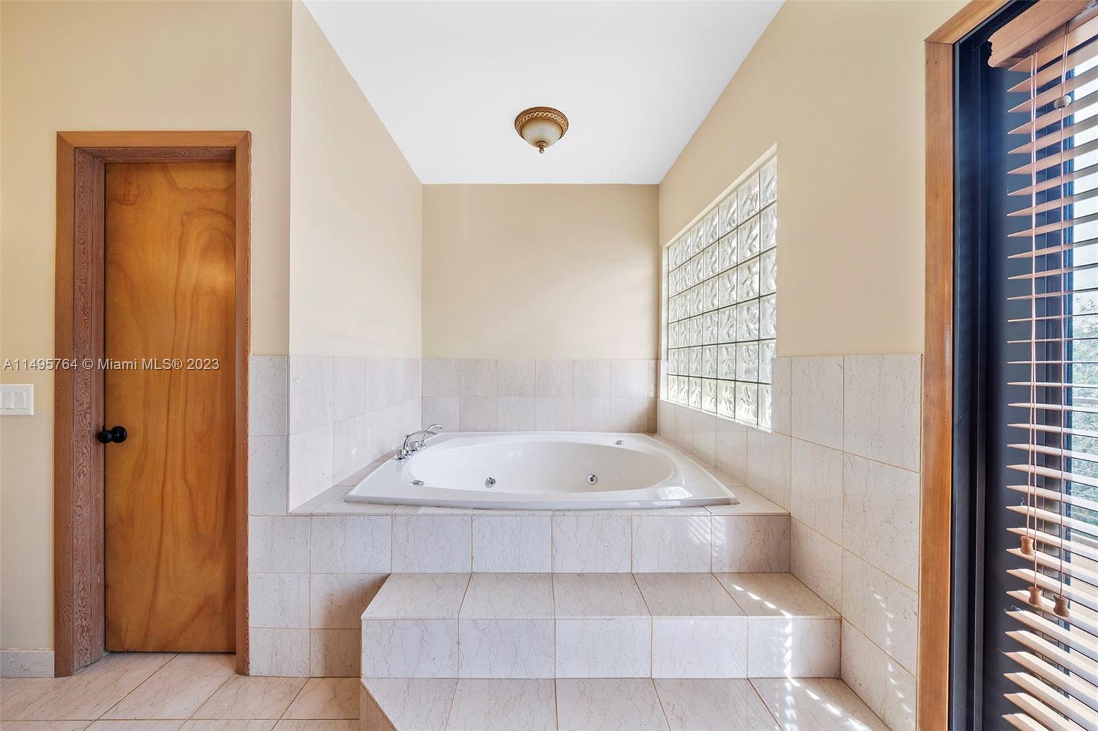 19441 W Saint Andrews Dr, Hialeah, Florida 33015, 4 Bedrooms Bedrooms, ,3 BathroomsBathrooms,Residential,For Sale,19441 W Saint Andrews Dr,A11495764