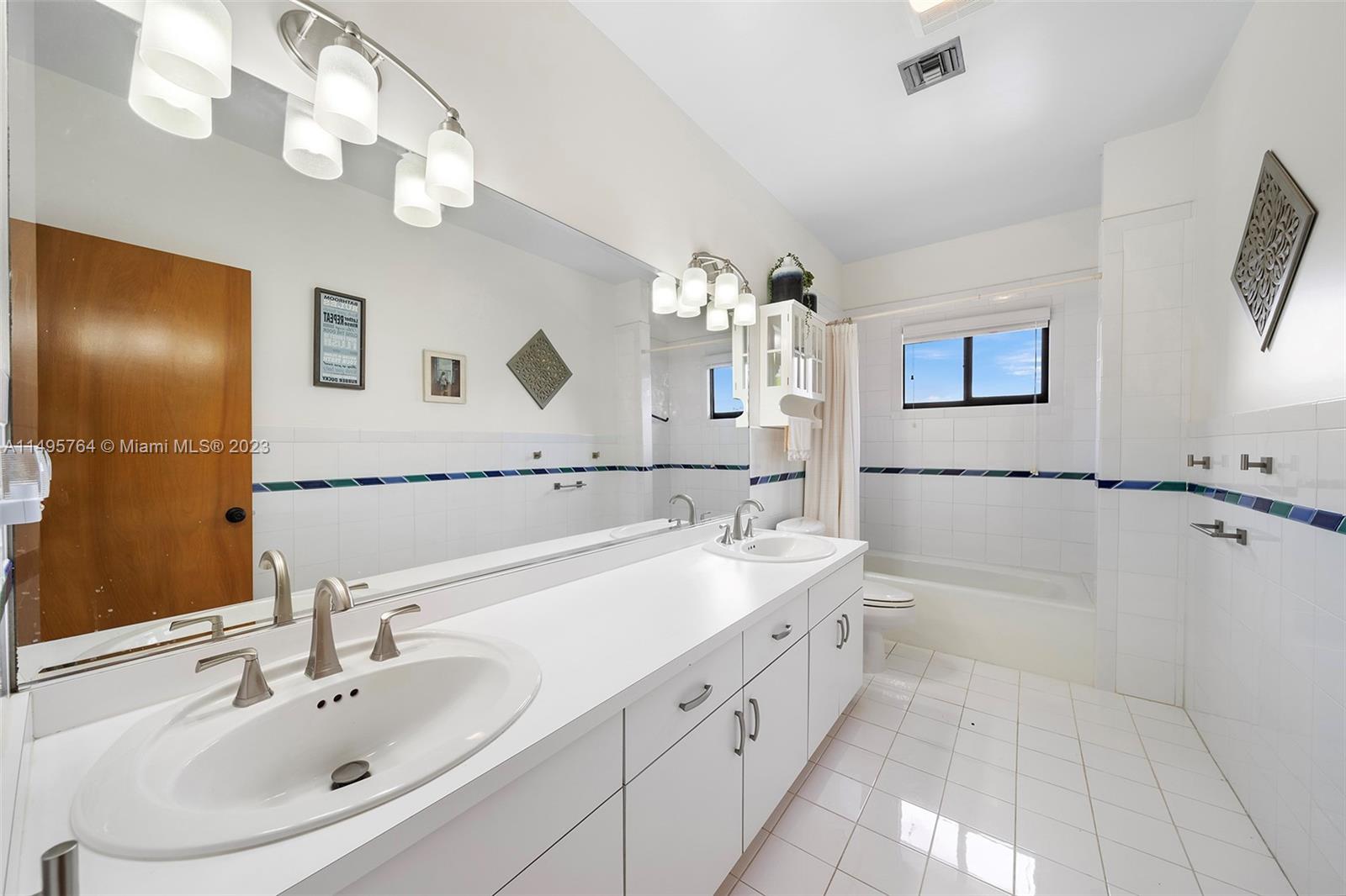 19441 W Saint Andrews Dr, Hialeah, Florida 33015, 4 Bedrooms Bedrooms, ,3 BathroomsBathrooms,Residential,For Sale,19441 W Saint Andrews Dr,A11495764