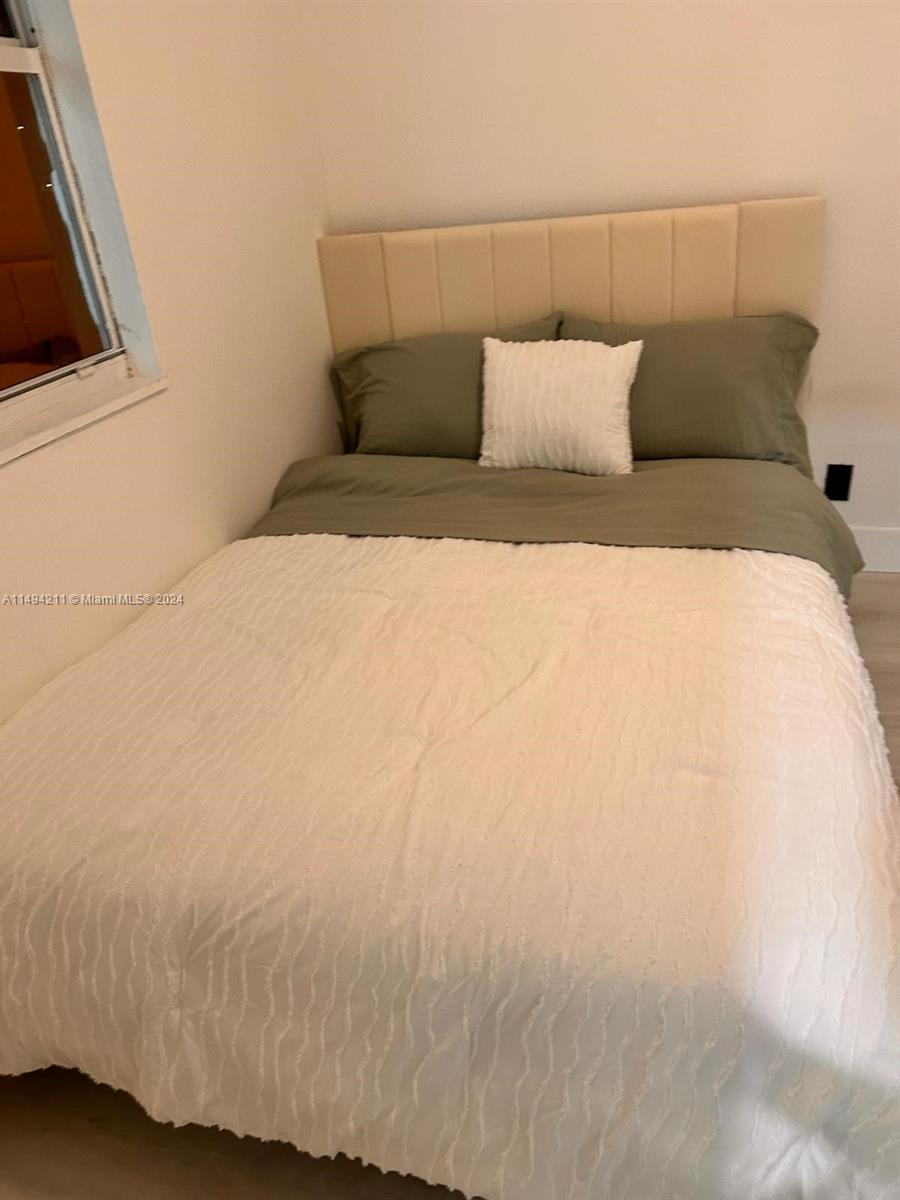 Hollywood, Florida 33021, 1 Bedroom Bedrooms, ,1 BathroomBathrooms,Residentiallease,For Rent,A11494211