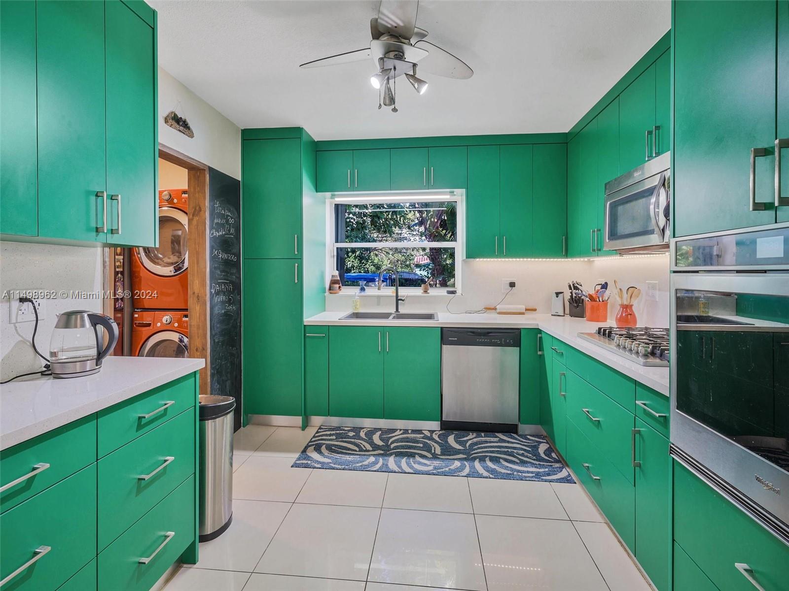 2605 Mckinley St, Hollywood, Florida 33020, 4 Bedrooms Bedrooms, 1 Room Rooms,2 BathroomsBathrooms,Residential,For Sale,2605 Mckinley St,A11498962