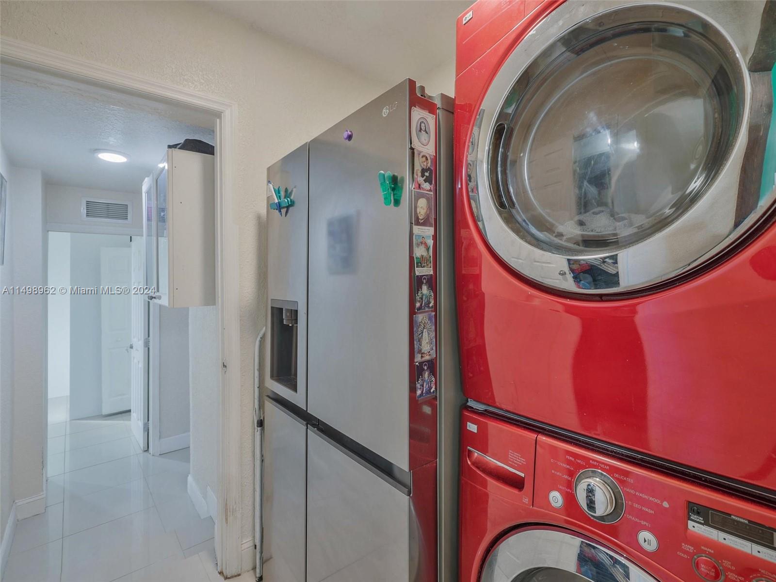 2605 Mckinley St, Hollywood, Florida 33020, 4 Bedrooms Bedrooms, 1 Room Rooms,2 BathroomsBathrooms,Residential,For Sale,2605 Mckinley St,A11498962