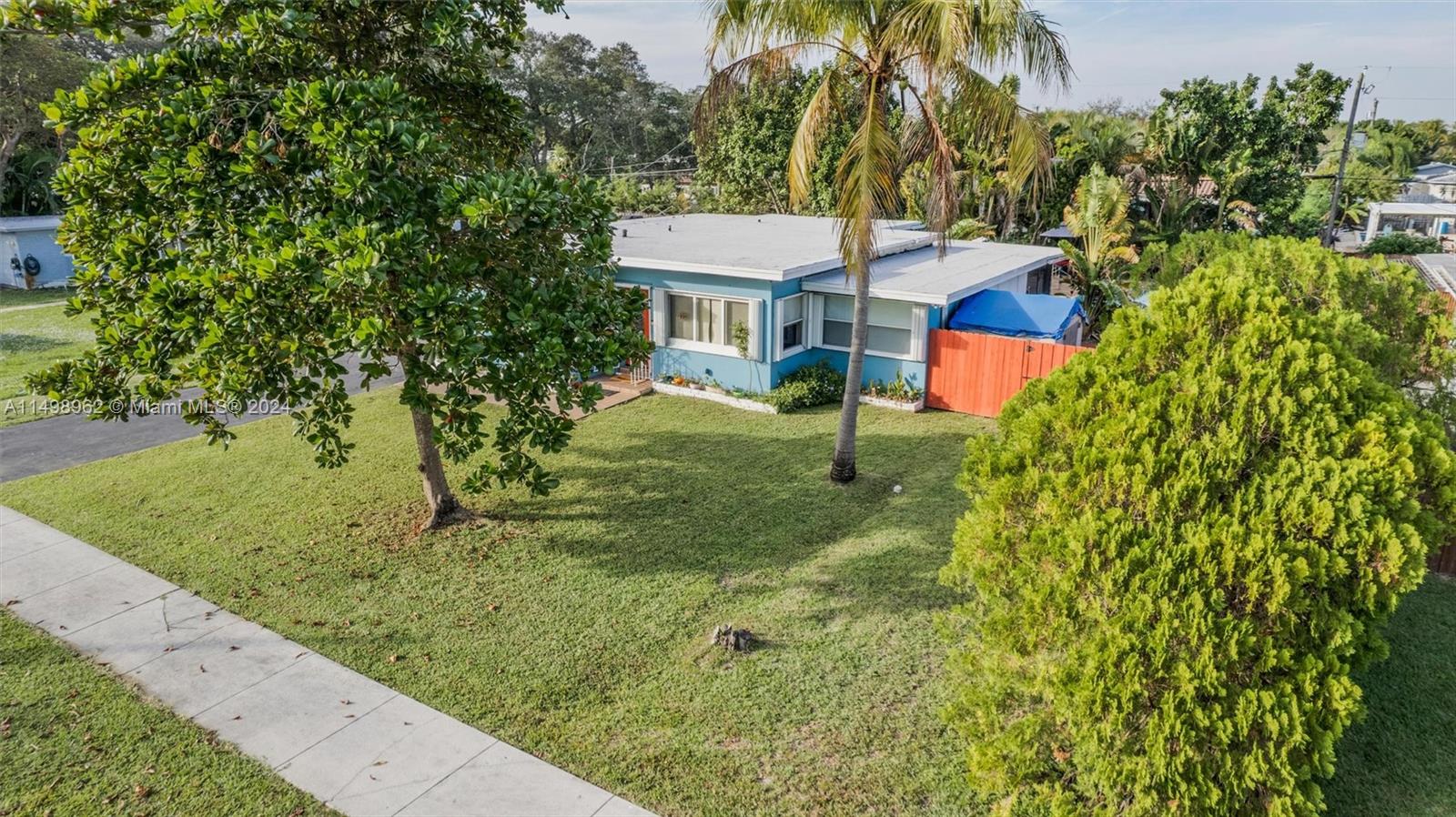 2605 Mckinley St, Hollywood, Florida 33020, 4 Bedrooms Bedrooms, 1 Room Rooms,2 BathroomsBathrooms,Residential,For Sale,2605 Mckinley St,A11498962