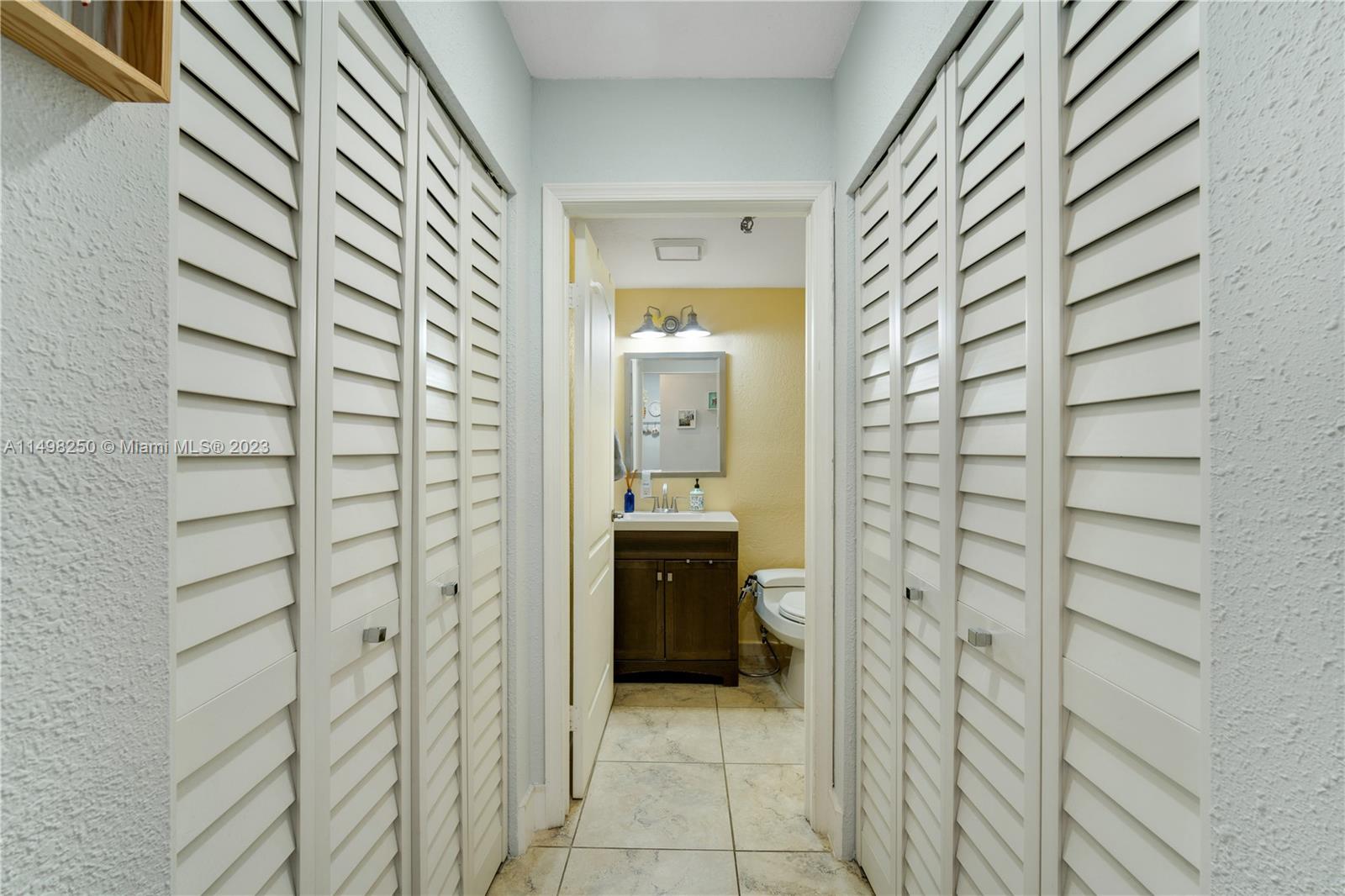 677 NE 24th St 505, Miami, Florida 33137, 1 Bedroom Bedrooms, ,1 BathroomBathrooms,Residential,For Sale,677 NE 24th St 505,A11498250