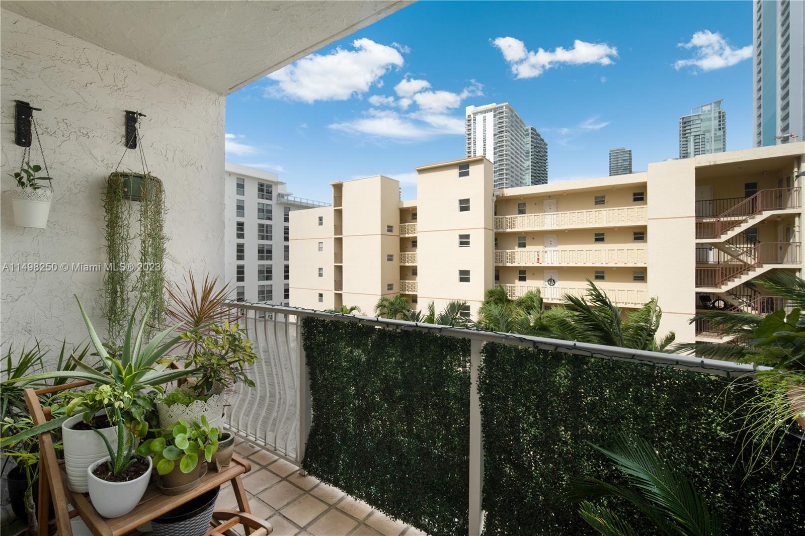 677 NE 24th St 505, Miami, Florida 33137, 1 Bedroom Bedrooms, ,1 BathroomBathrooms,Residential,For Sale,677 NE 24th St 505,A11498250