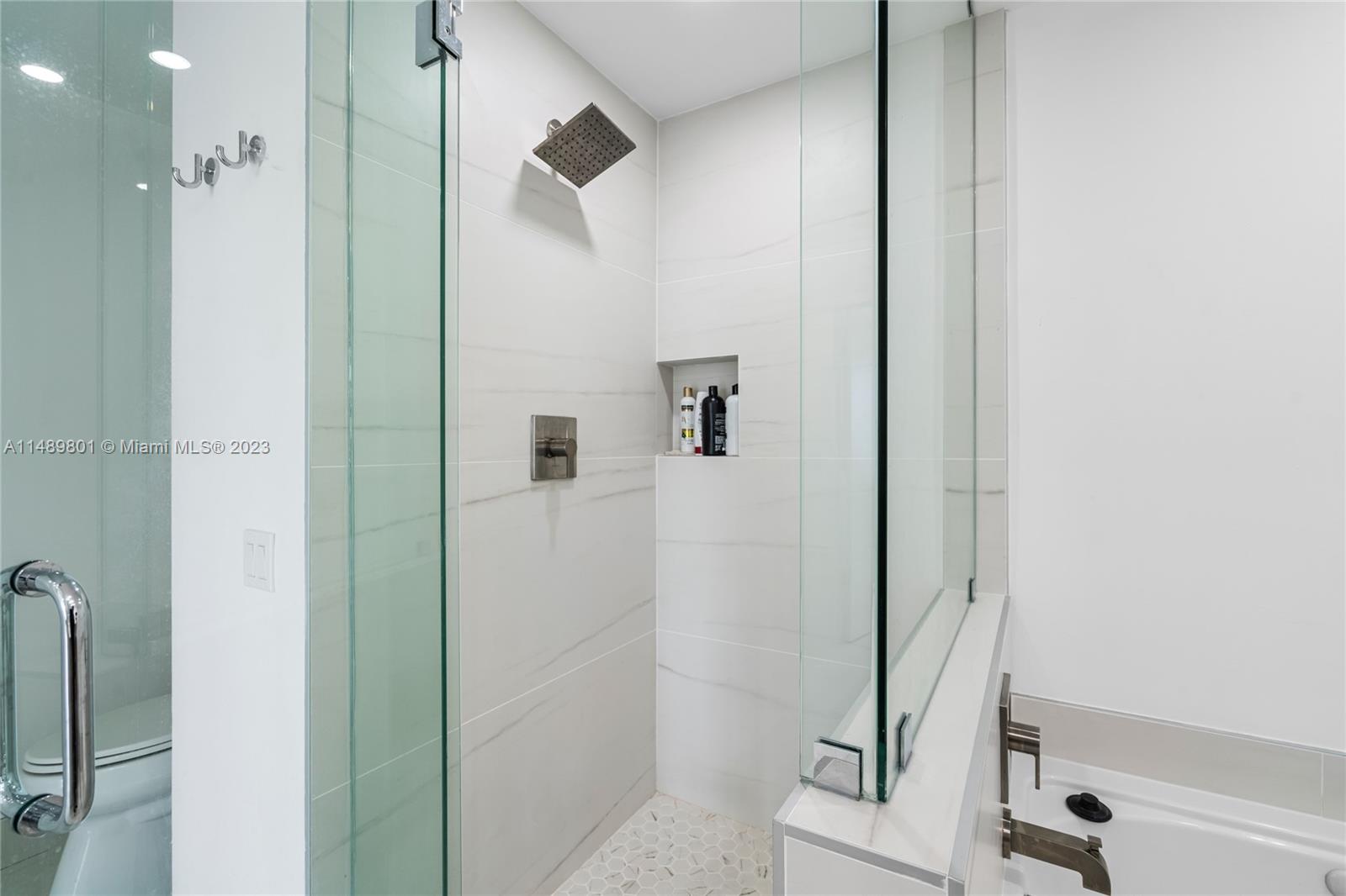 17375 Collins Ave 2603, Sunny Isles Beach, Florida 33160, 3 Bedrooms Bedrooms, ,2 BathroomsBathrooms,Residential,For Sale,17375 Collins Ave 2603,A11489801