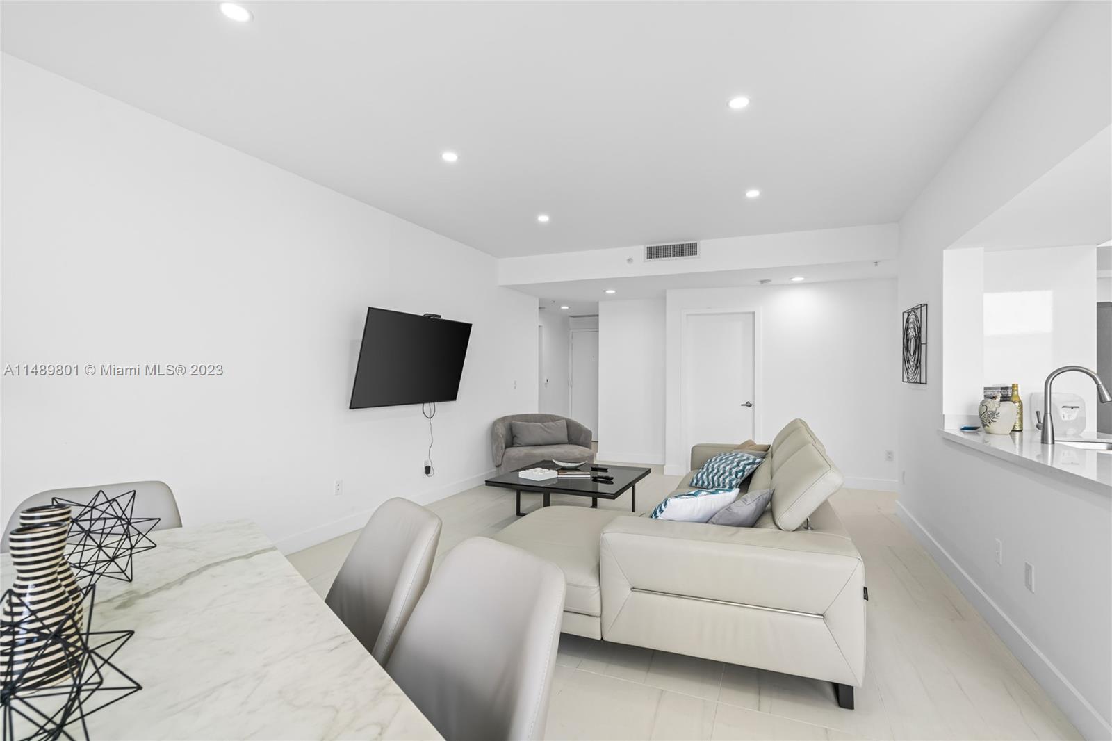17375 Collins Ave 2603, Sunny Isles Beach, Florida 33160, 3 Bedrooms Bedrooms, ,2 BathroomsBathrooms,Residential,For Sale,17375 Collins Ave 2603,A11489801