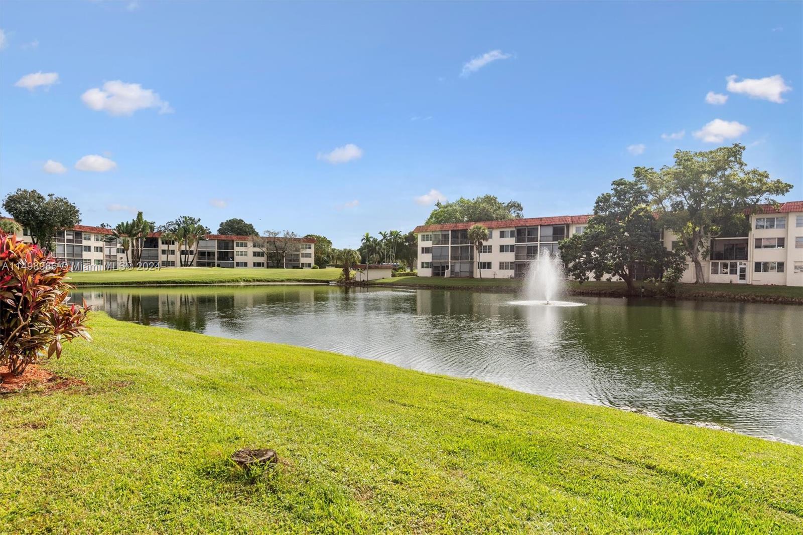 361 Hollybrook Dr, Pembroke Pines, FL, 33025 United States, 1 Bedroom Bedrooms, ,1 BathroomBathrooms,Residential,For Sale,Hollybrook Dr,A11498966