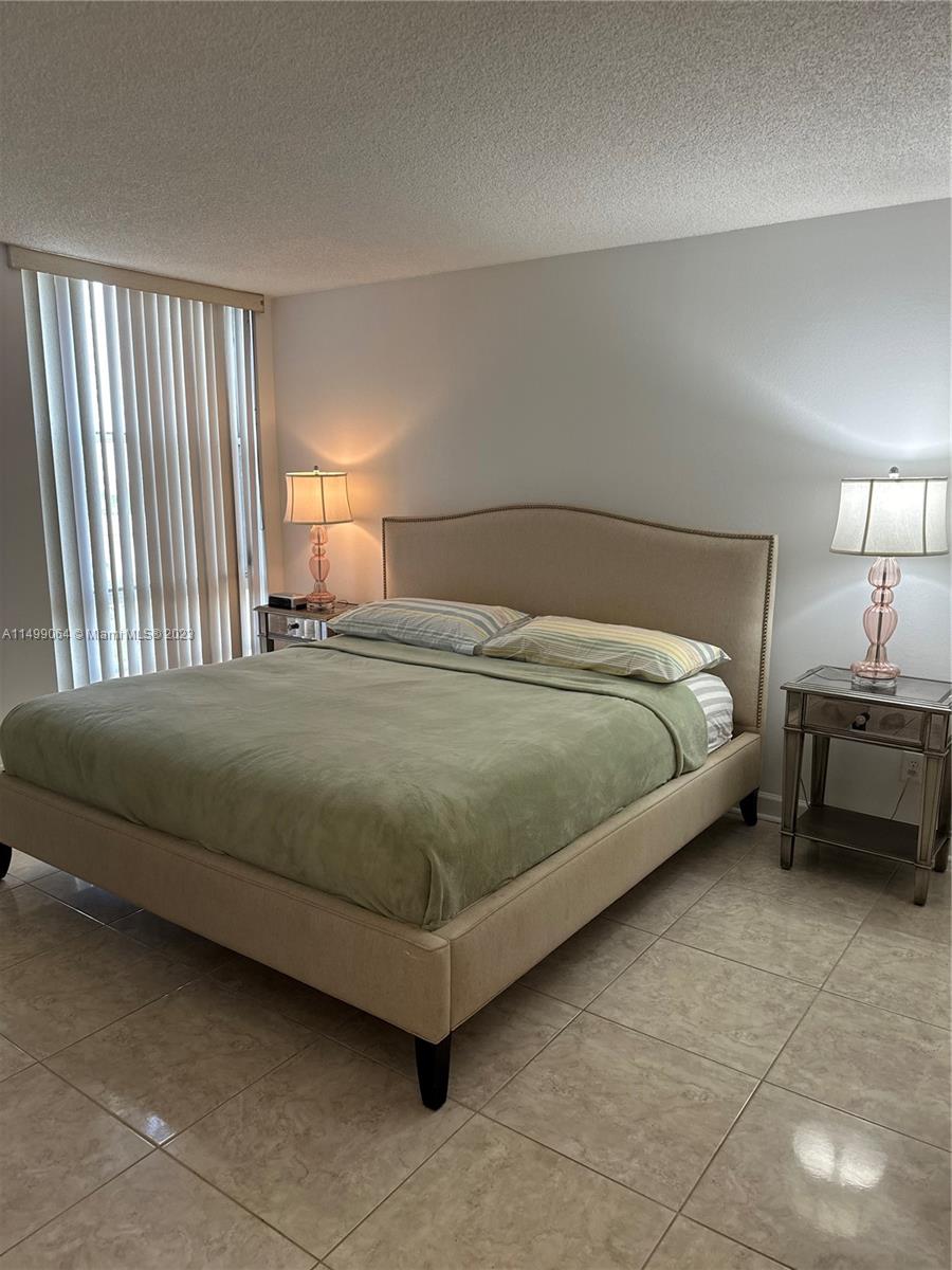 210 172nd St, Sunny Isles Beach, FL, 33160 United States, 1 Bedroom Bedrooms, ,1 BathroomBathrooms,Residential,For Sale,172nd St,A11499064