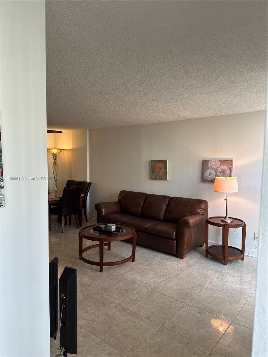 210 172nd St, Sunny Isles Beach, FL, 33160 United States, 1 Bedroom Bedrooms, ,1 BathroomBathrooms,Residential,For Sale,172nd St,A11499064