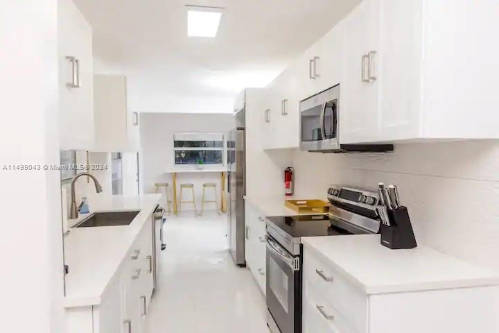 1050 NE 150th St, Miami, Florida 33161, 4 Bedrooms Bedrooms, ,3 BathroomsBathrooms,Residential,For Sale,1050 NE 150th St,A11499043