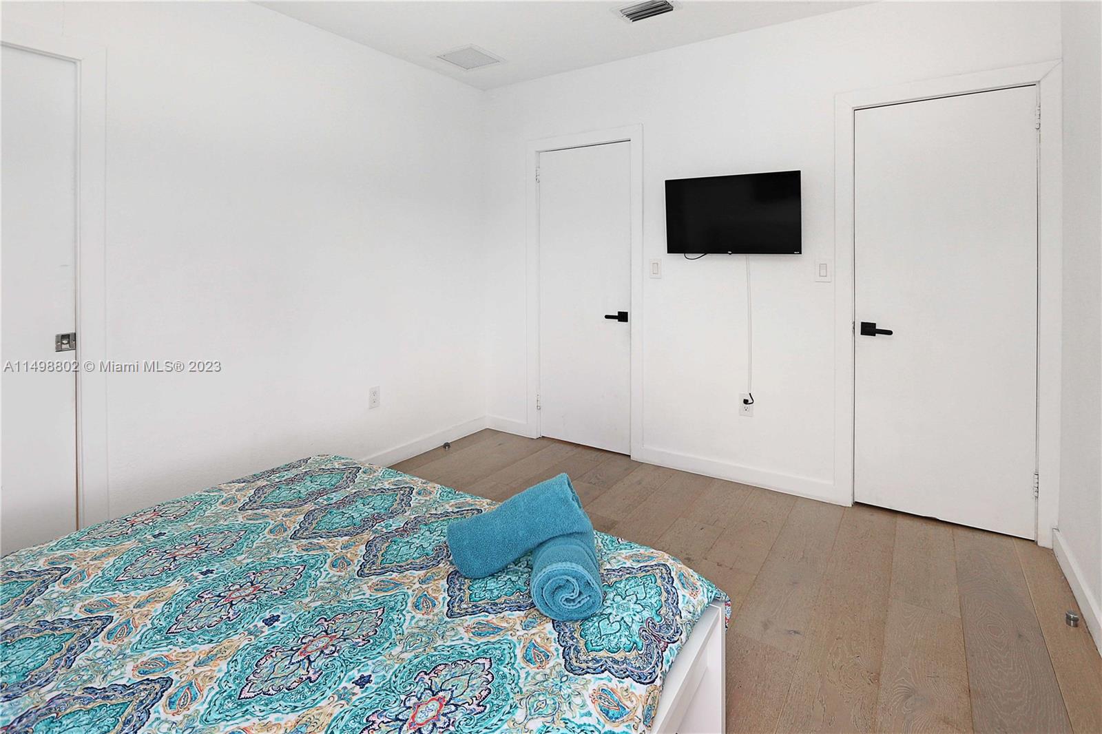 1st Bedroom in the second floor with jack and Jill bathroom