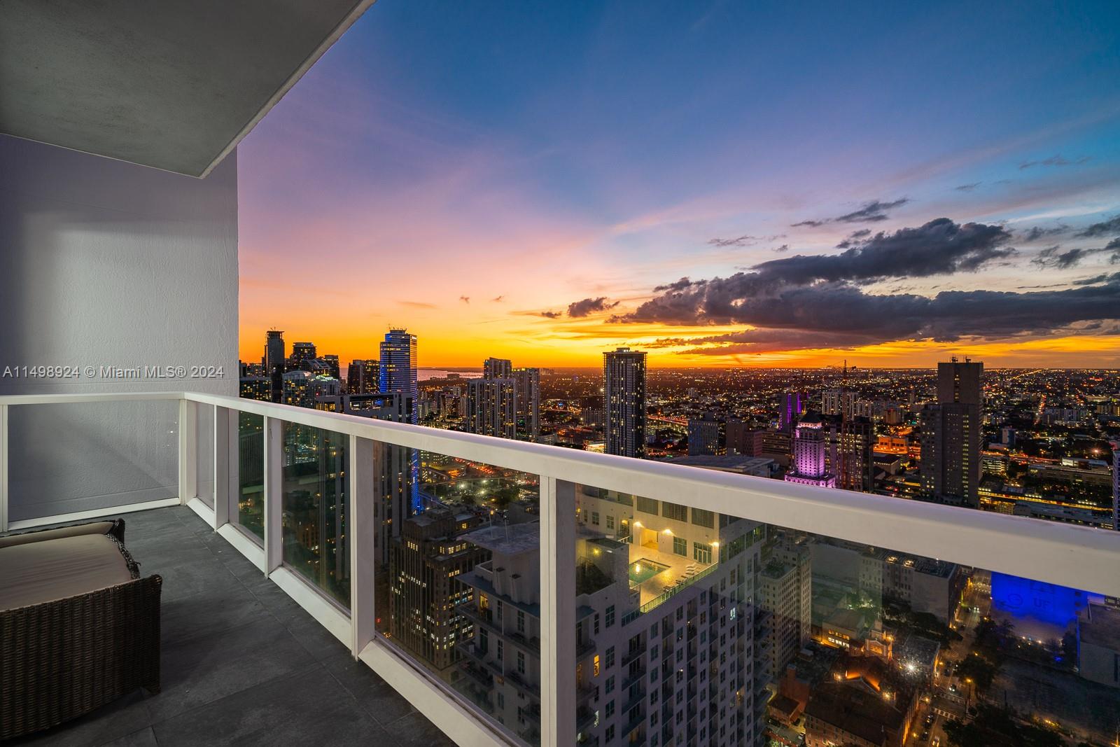253 NE 2nd St PH4904, Miami, Florida 33132, 3 Bedrooms Bedrooms, ,5 BathroomsBathrooms,Residential,For Sale,253 NE 2nd St PH4904,A11498924