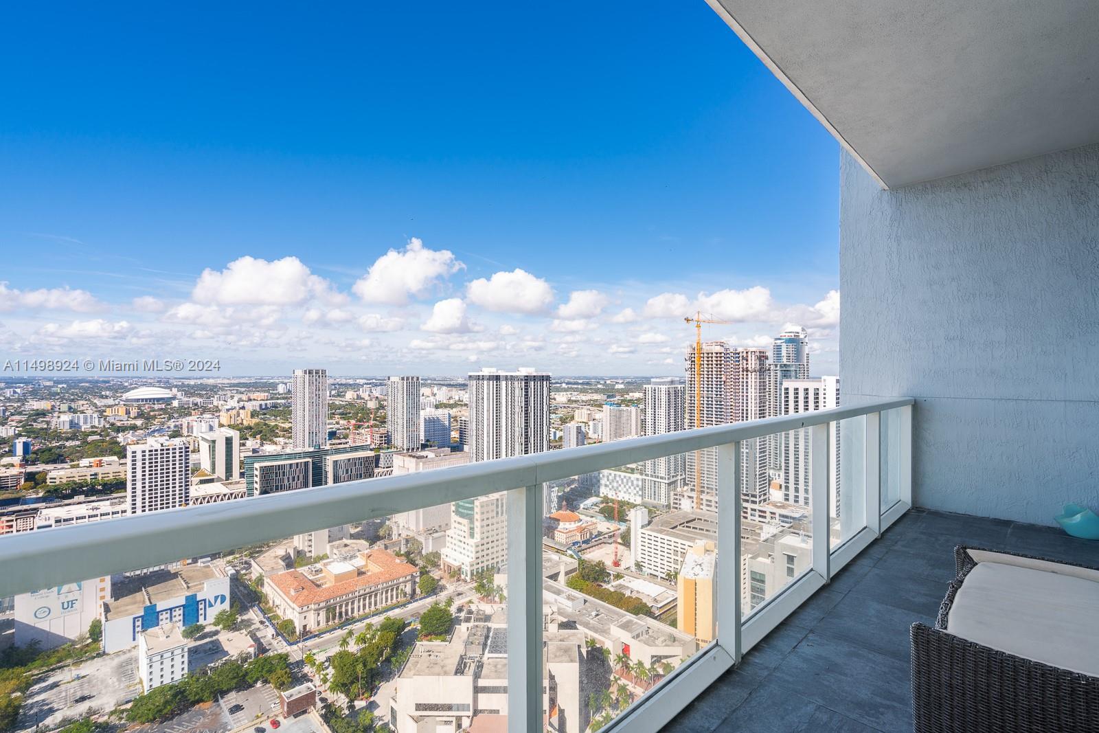 253 NE 2nd St PH4904, Miami, Florida 33132, 3 Bedrooms Bedrooms, ,5 BathroomsBathrooms,Residential,For Sale,253 NE 2nd St PH4904,A11498924