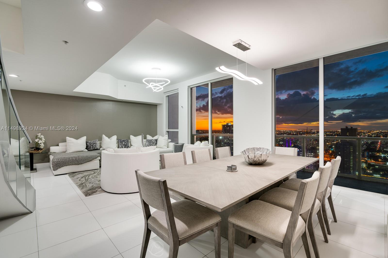 253 NE 2nd St PH4904, Miami, Florida 33132, 3 Bedrooms Bedrooms, ,5 BathroomsBathrooms,Residential,For Sale,253 NE 2nd St PH4904,A11498924