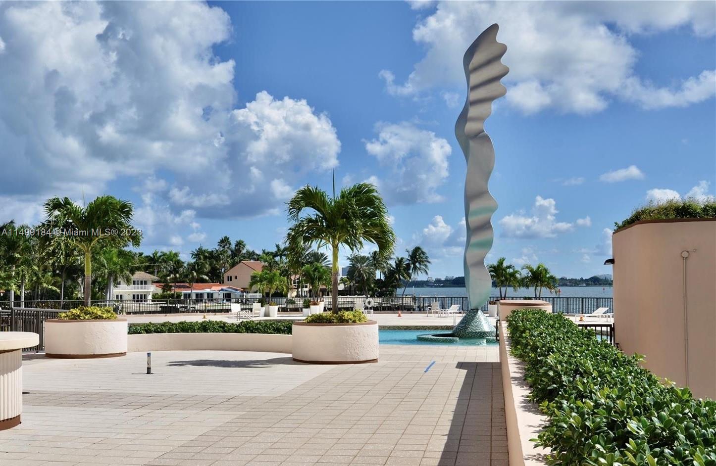 1800 NE 114th St 905, Miami, Florida 33181, 2 Bedrooms Bedrooms, ,3 BathroomsBathrooms,Residentiallease,For Rent,1800 NE 114th St 905,A11499184