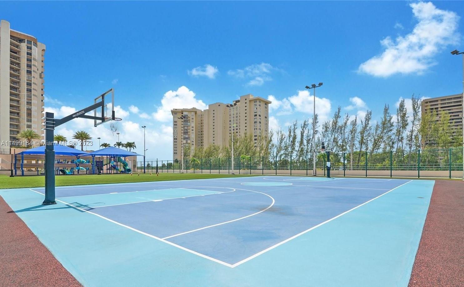 1800 NE 114th St 905, Miami, Florida 33181, 2 Bedrooms Bedrooms, ,3 BathroomsBathrooms,Residentiallease,For Rent,1800 NE 114th St 905,A11499184