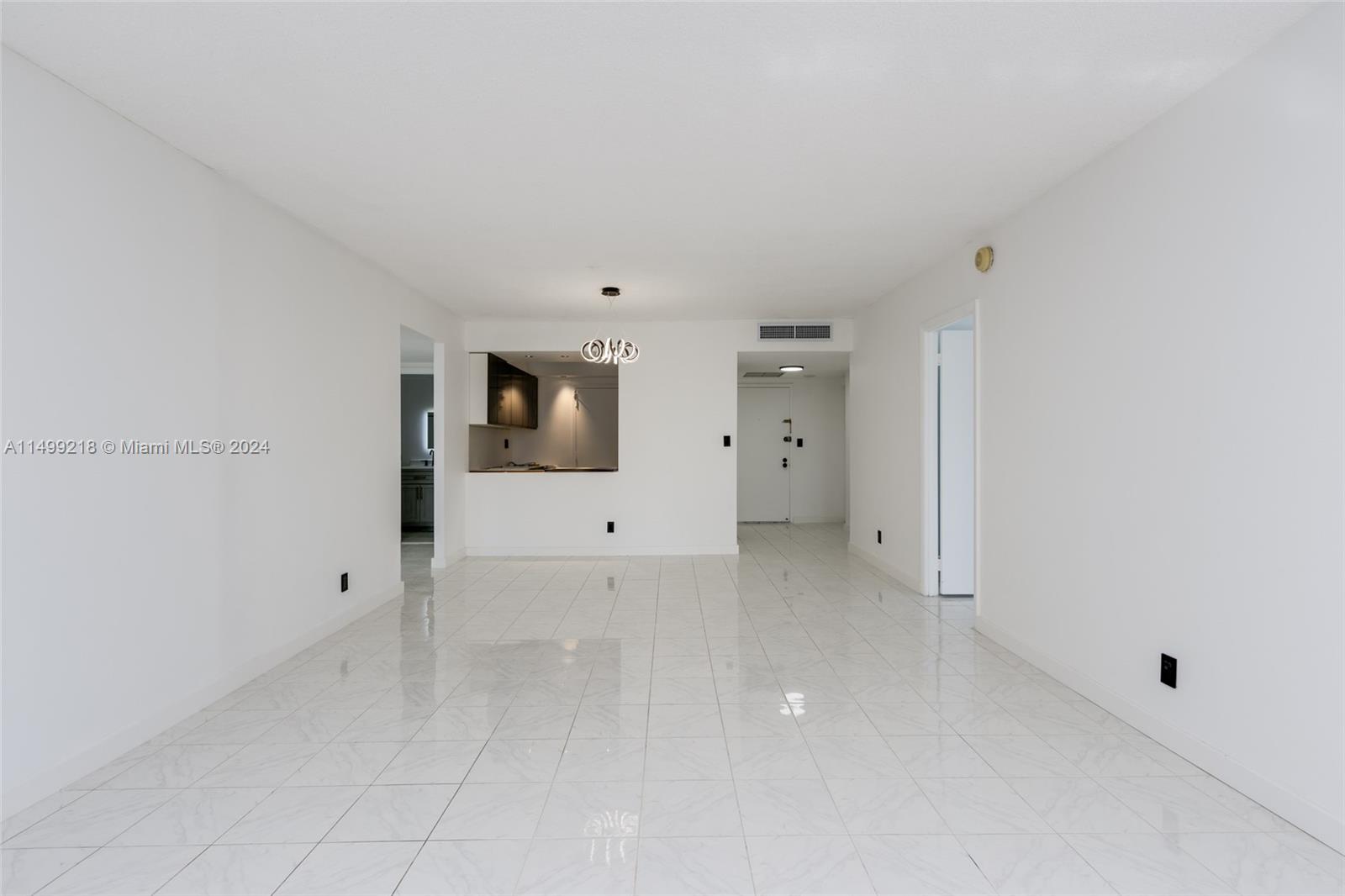 600 Three Islands Blvd 419, Hallandale Beach, Florida 33009, 2 Bedrooms Bedrooms, ,2 BathroomsBathrooms,Residential,For Sale,600 Three Islands Blvd 419,A11499218