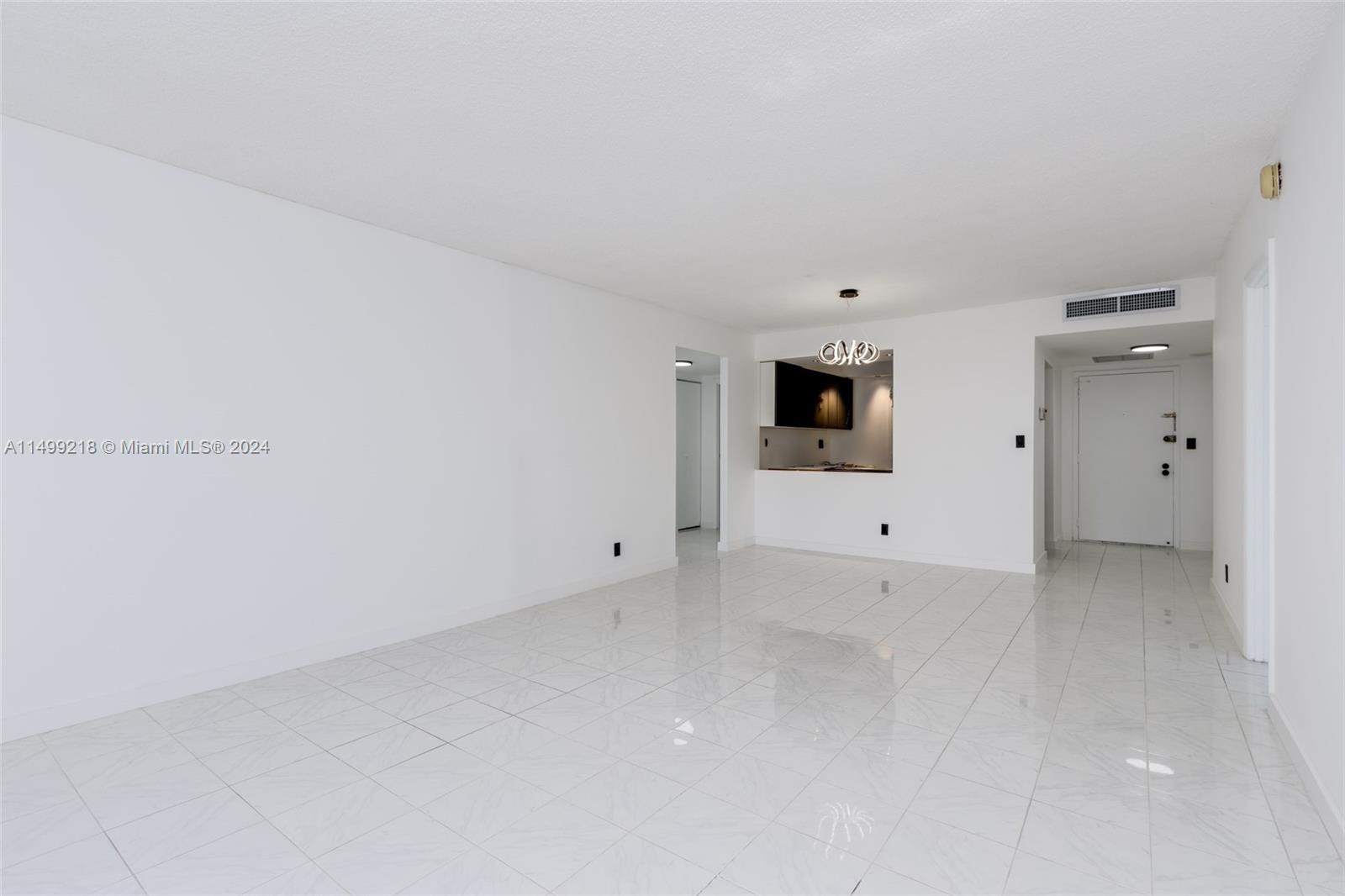 600 Three Islands Blvd 419, Hallandale Beach, Florida 33009, 2 Bedrooms Bedrooms, ,2 BathroomsBathrooms,Residential,For Sale,600 Three Islands Blvd 419,A11499218