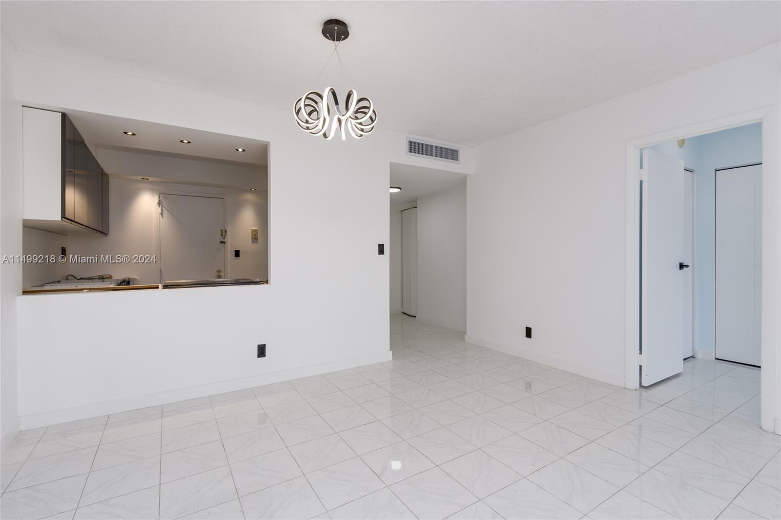 600 Three Islands Blvd 419, Hallandale Beach, Florida 33009, 2 Bedrooms Bedrooms, ,2 BathroomsBathrooms,Residential,For Sale,600 Three Islands Blvd 419,A11499218