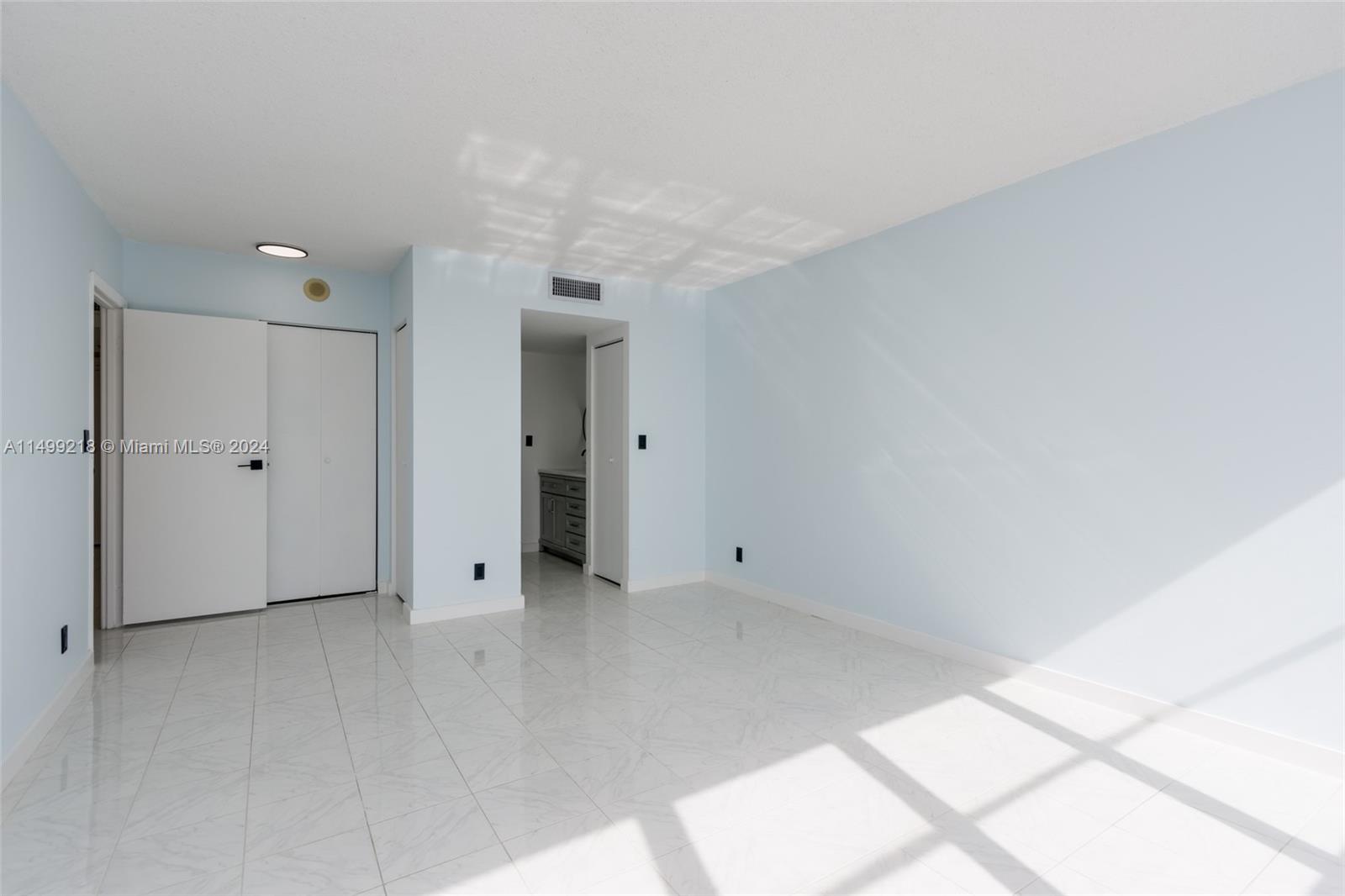 600 Three Islands Blvd 419, Hallandale Beach, Florida 33009, 2 Bedrooms Bedrooms, ,2 BathroomsBathrooms,Residential,For Sale,600 Three Islands Blvd 419,A11499218