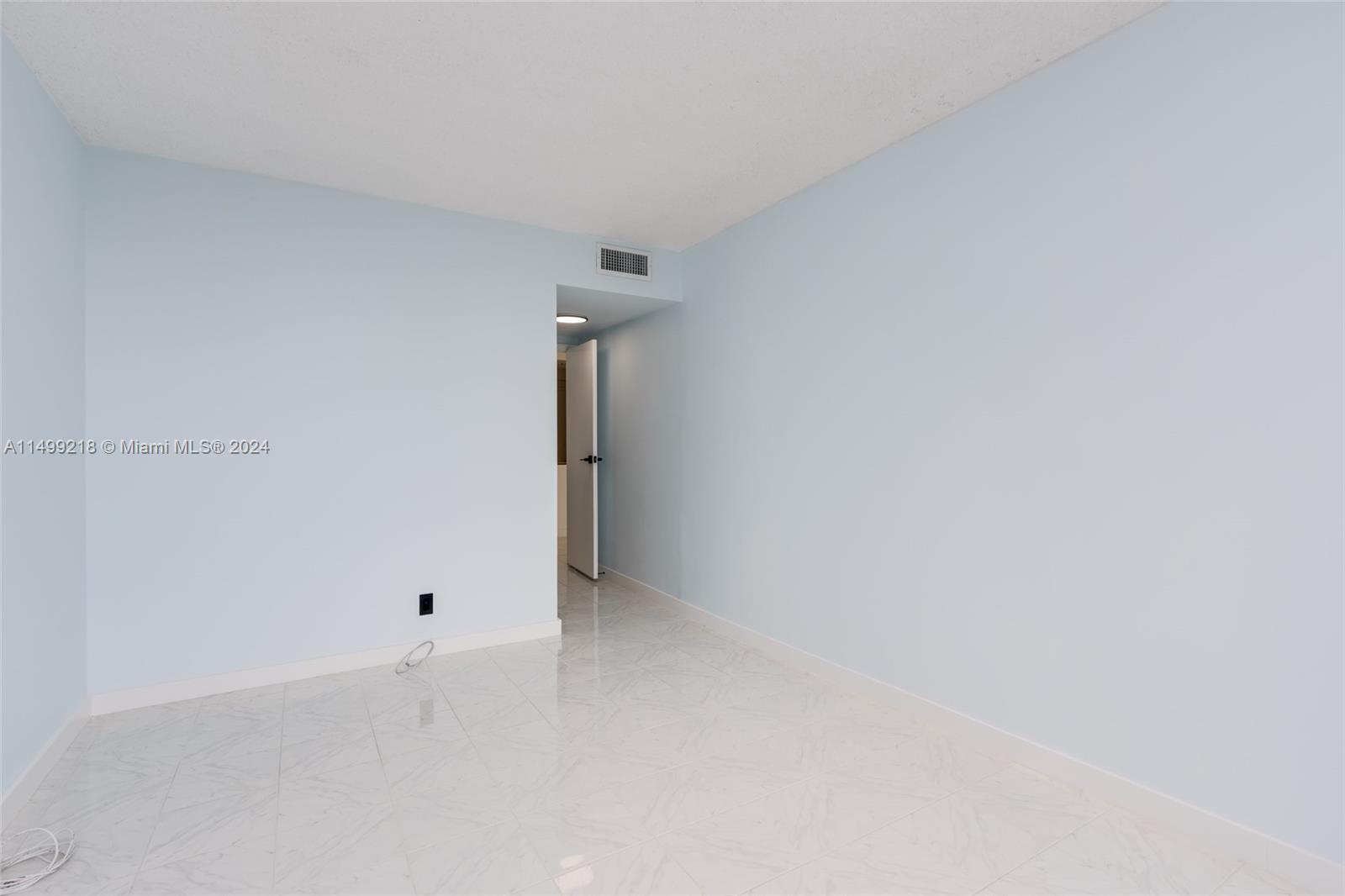 600 Three Islands Blvd 419, Hallandale Beach, Florida 33009, 2 Bedrooms Bedrooms, ,2 BathroomsBathrooms,Residential,For Sale,600 Three Islands Blvd 419,A11499218