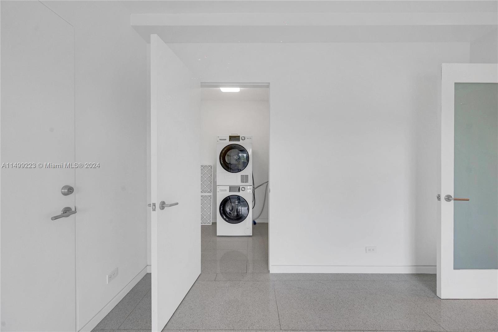 16 Island Ave 4D, Miami Beach, Florida 33139, 2 Bedrooms Bedrooms, ,2 BathroomsBathrooms,Residential,For Sale,16 Island Ave 4D,A11499223
