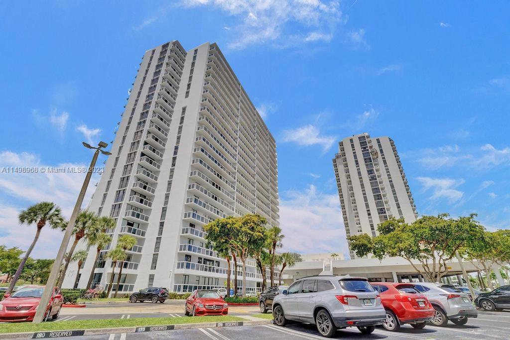 20505 E Country Club Dr 331, Aventura, Florida 33180, 2 Bedrooms Bedrooms, ,2 BathroomsBathrooms,Residential,For Sale,20505 E Country Club Dr 331,A11498968