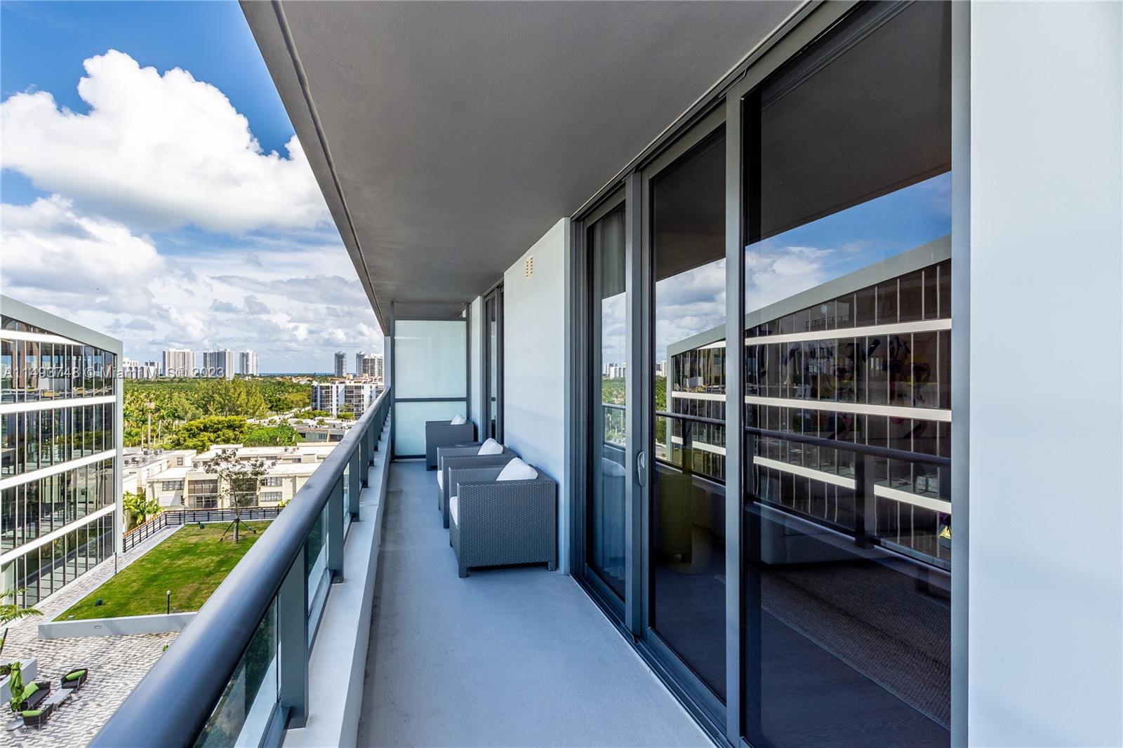 2960 NE 207th St 908, Aventura, Florida 33180, 1 Bedroom Bedrooms, ,2 BathroomsBathrooms,Residential,For Sale,2960 NE 207th St 908,A11493748