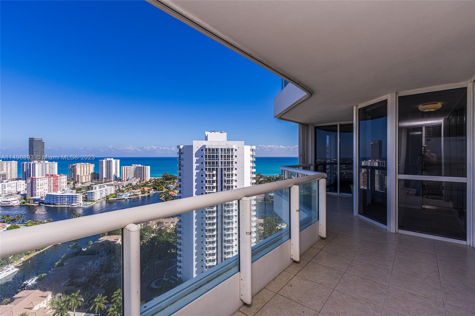 21205 Yacht Club Dr, Aventura, FL, 33180 United States, 3 Bedrooms Bedrooms, ,2 BathroomsBathrooms,Residential,For Sale,Yacht Club Dr,A11496893